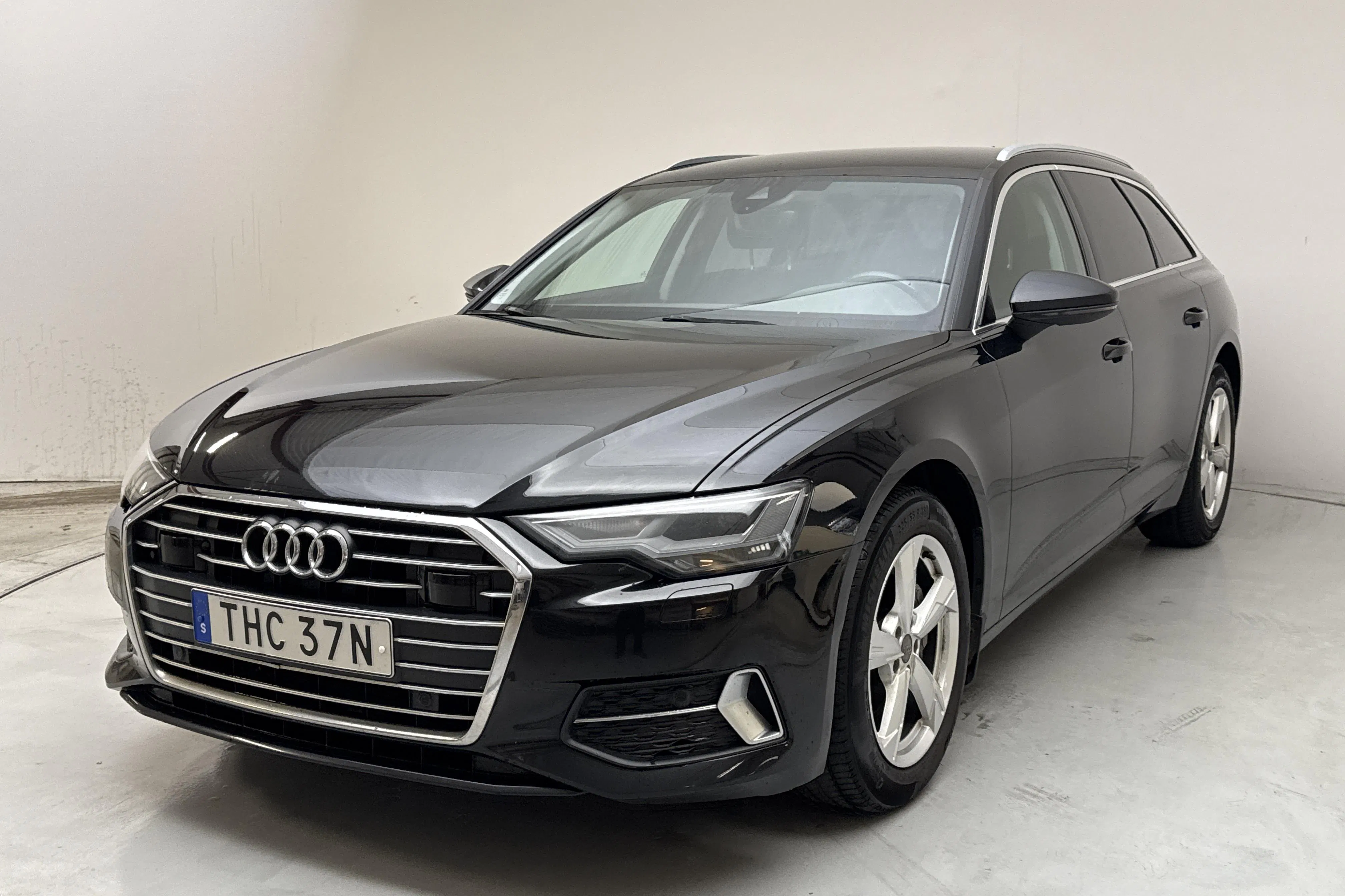 Presentation photo 1 of 14: Audi A6 Avant 40 TDI (204hk) - 182 560 km - Automatic - black - 2019