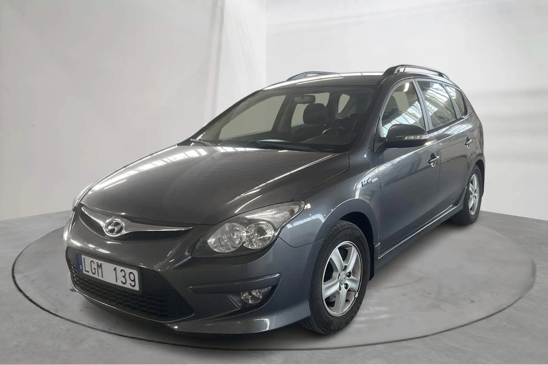 Presentationsfoto 1 av 15: Hyundai i30 1.6 CRDi Kombi (115hk) - 15 549 mil - Manuell - grå - 2011