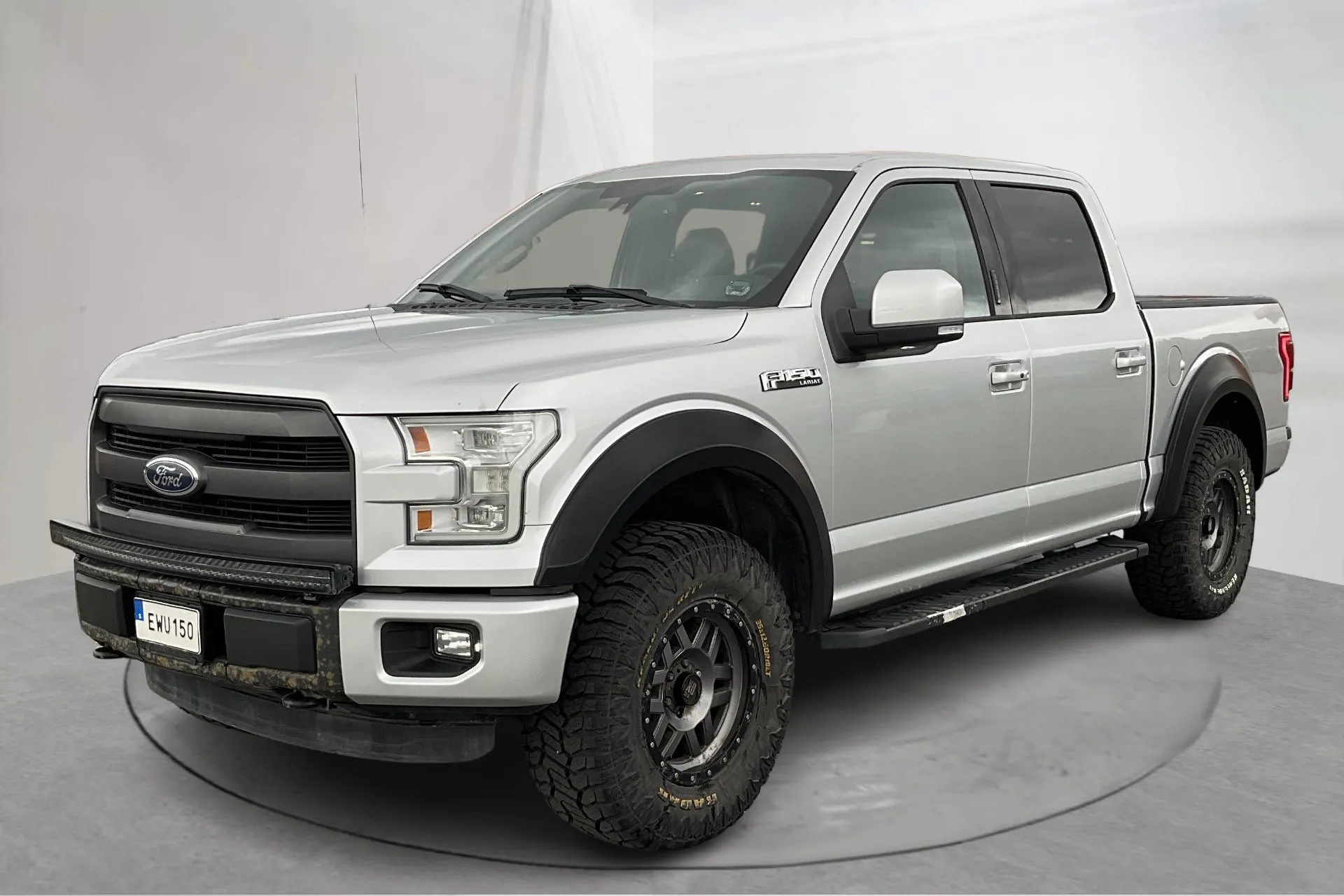 Presentation photo 1 of 20: Ford F-150 SuperCrew 5.0 V8 Ti-VCT FFV 4x4 (390hk) - 202 840 km - Automatic - blue - 2015