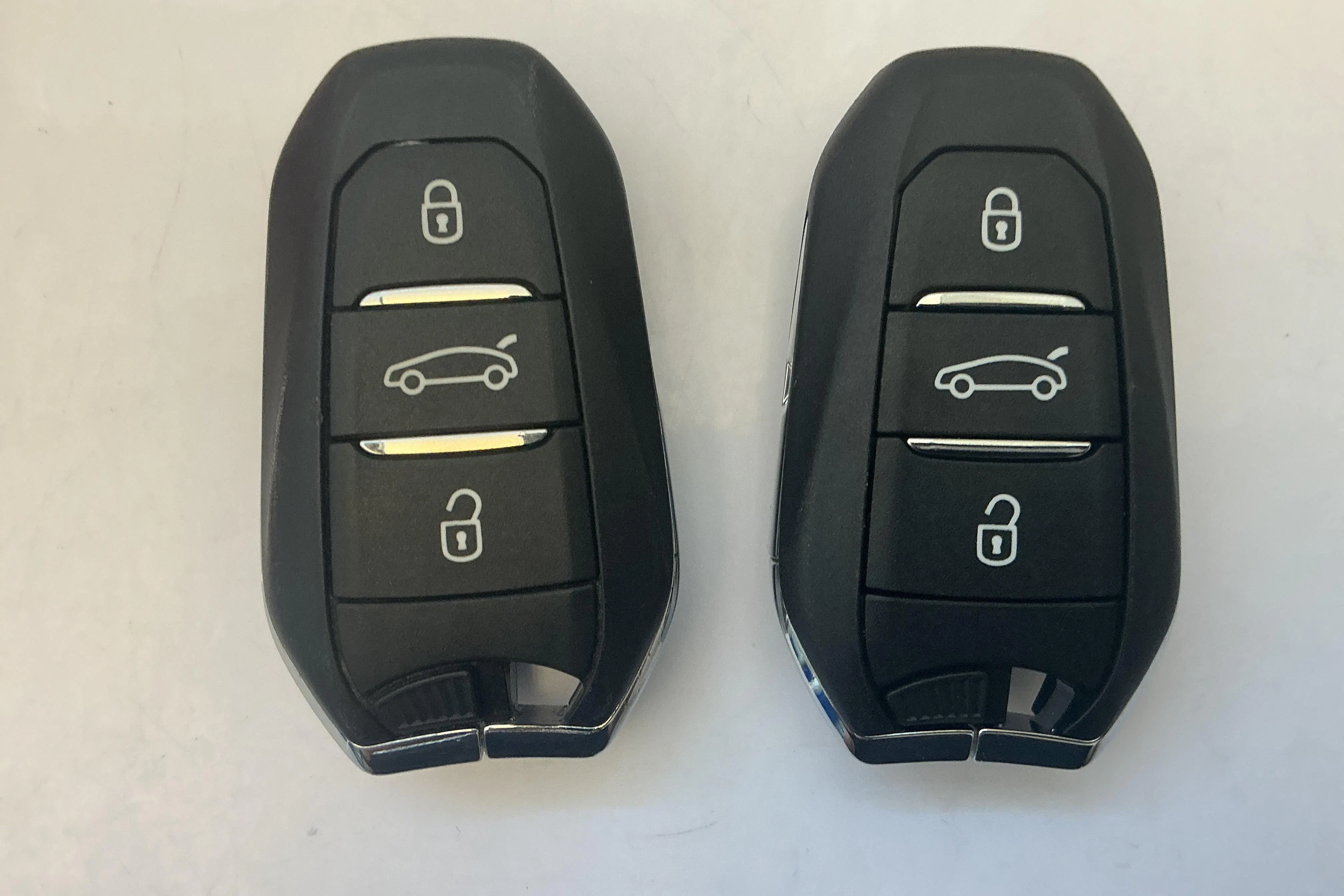 Presentationsfoto 14 av 14: Peugeot 408 PureTech (130hk) - 2 834 mil - Automat - blå - 2024
