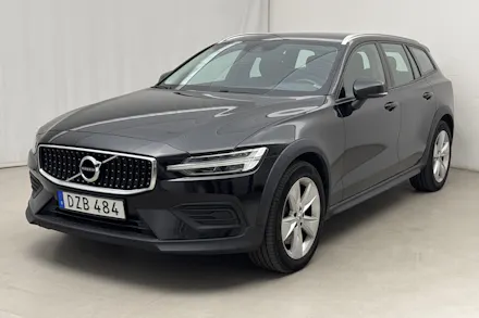 Volvo V60 Cross Country 2019 — авто из Европы под ключ