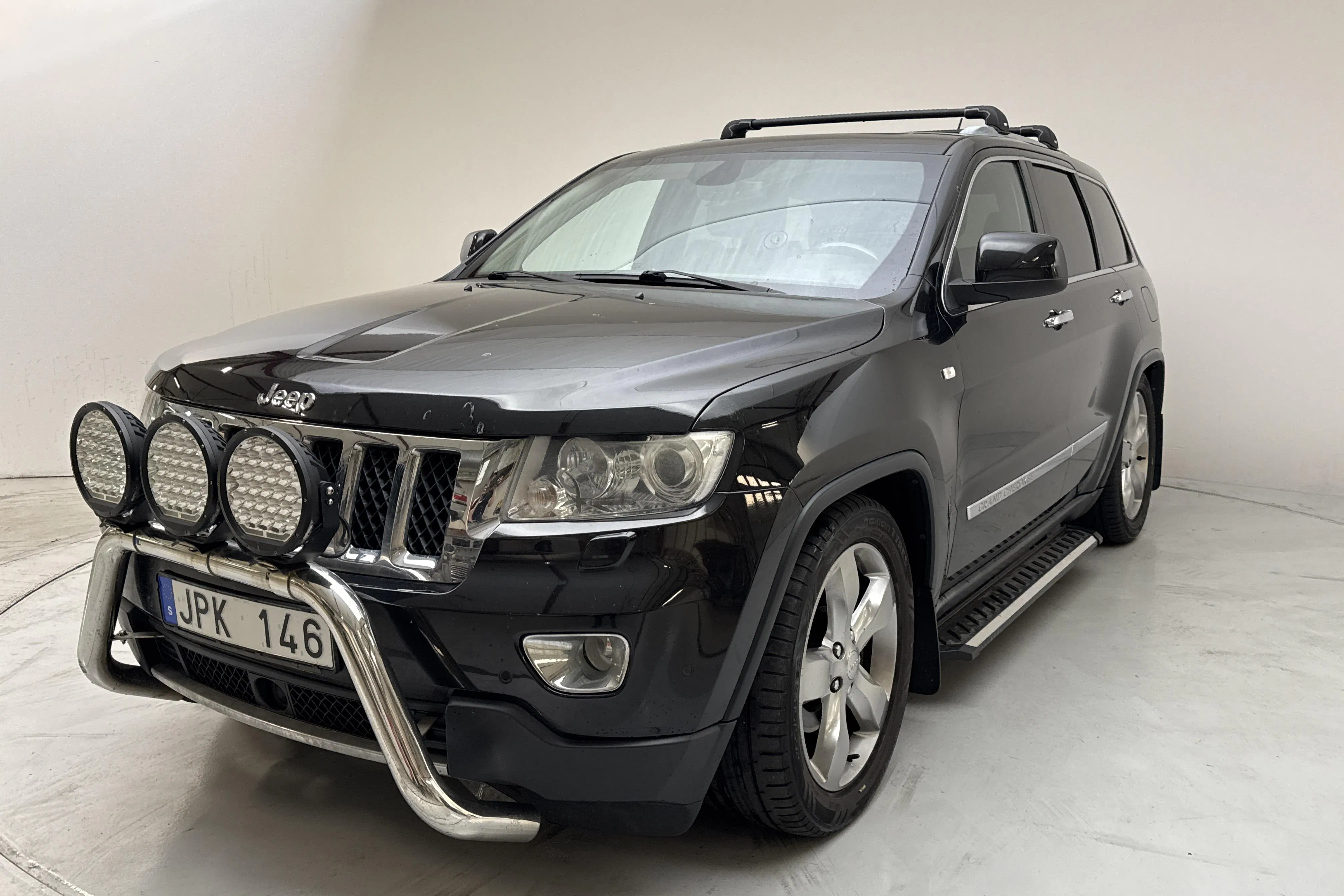 Presentationsfoto 1 av 16: Jeep Grand Cherokee 3.0 CRD V6 (241hk) - 25 251 mil - Automat - svart - 2012
