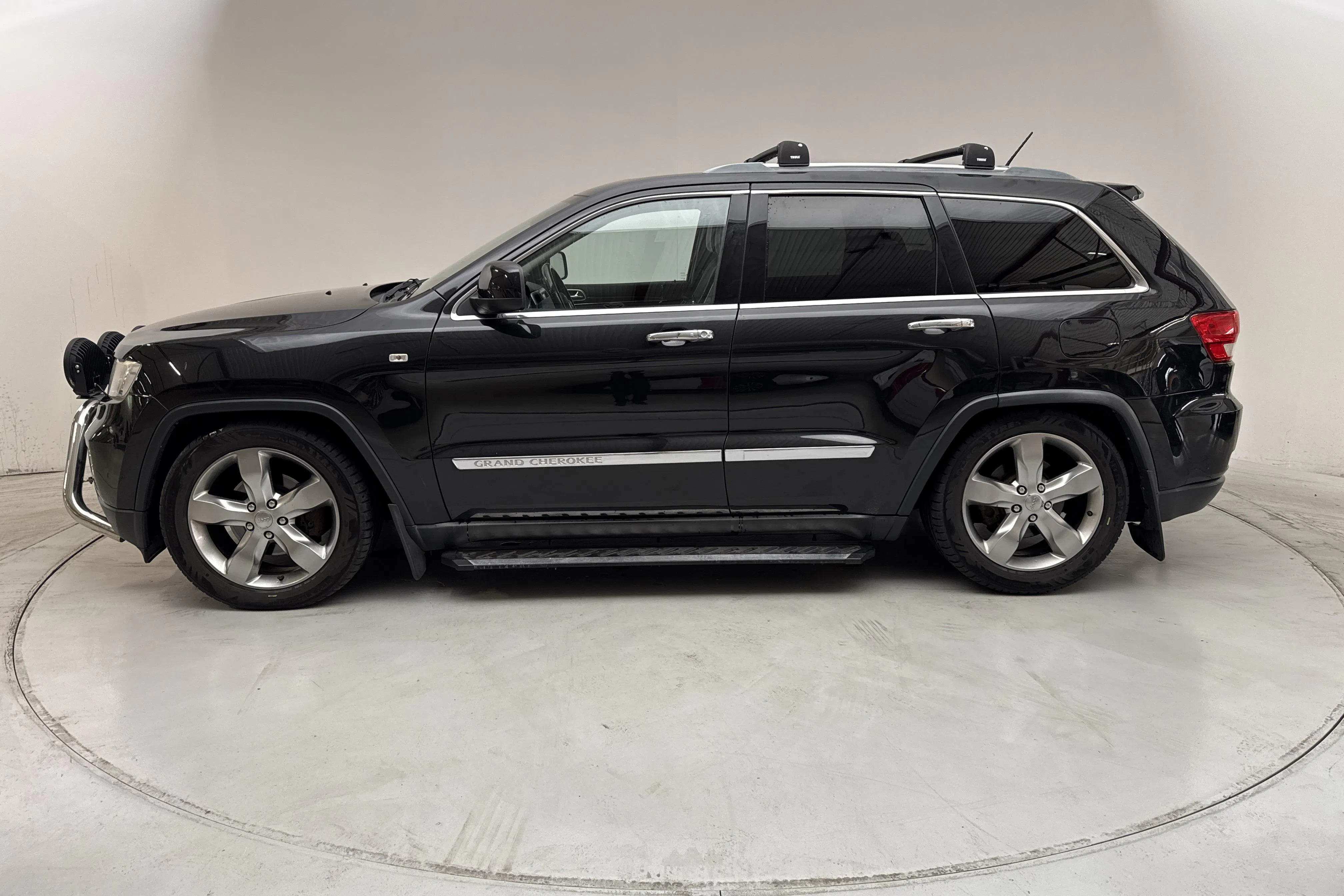 Presentationsfoto 2 av 16: Jeep Grand Cherokee 3.0 CRD V6 (241hk) - 25 251 mil - Automat - svart - 2012