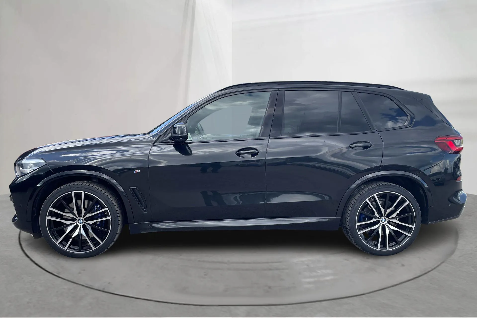 Presentation photo 2 of 24: BMW X5 xDrive40i, G05 (340hk) - 68 450 km - Automatic - black - 2019