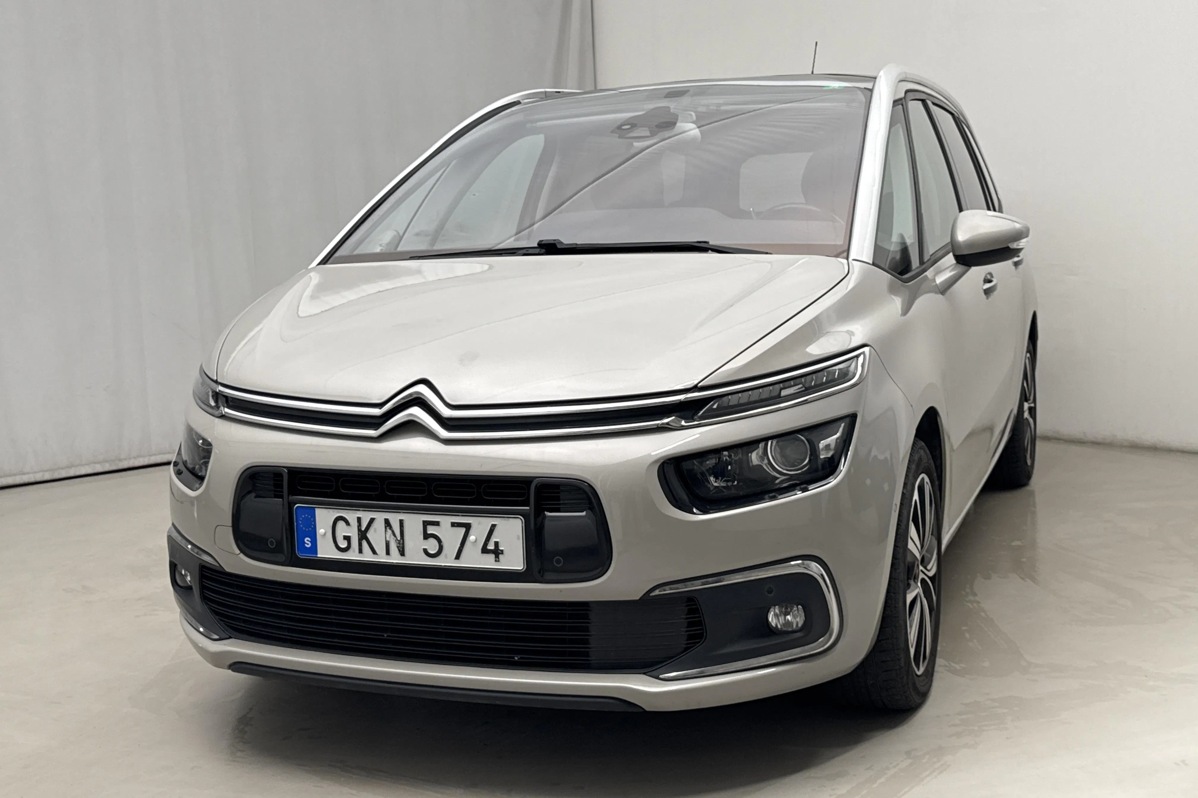 Presentation photo 1 of 22: Citroën C4 Grand Picasso BlueHDi (120hk) - 171 660 km - Automatic - brown - 2017