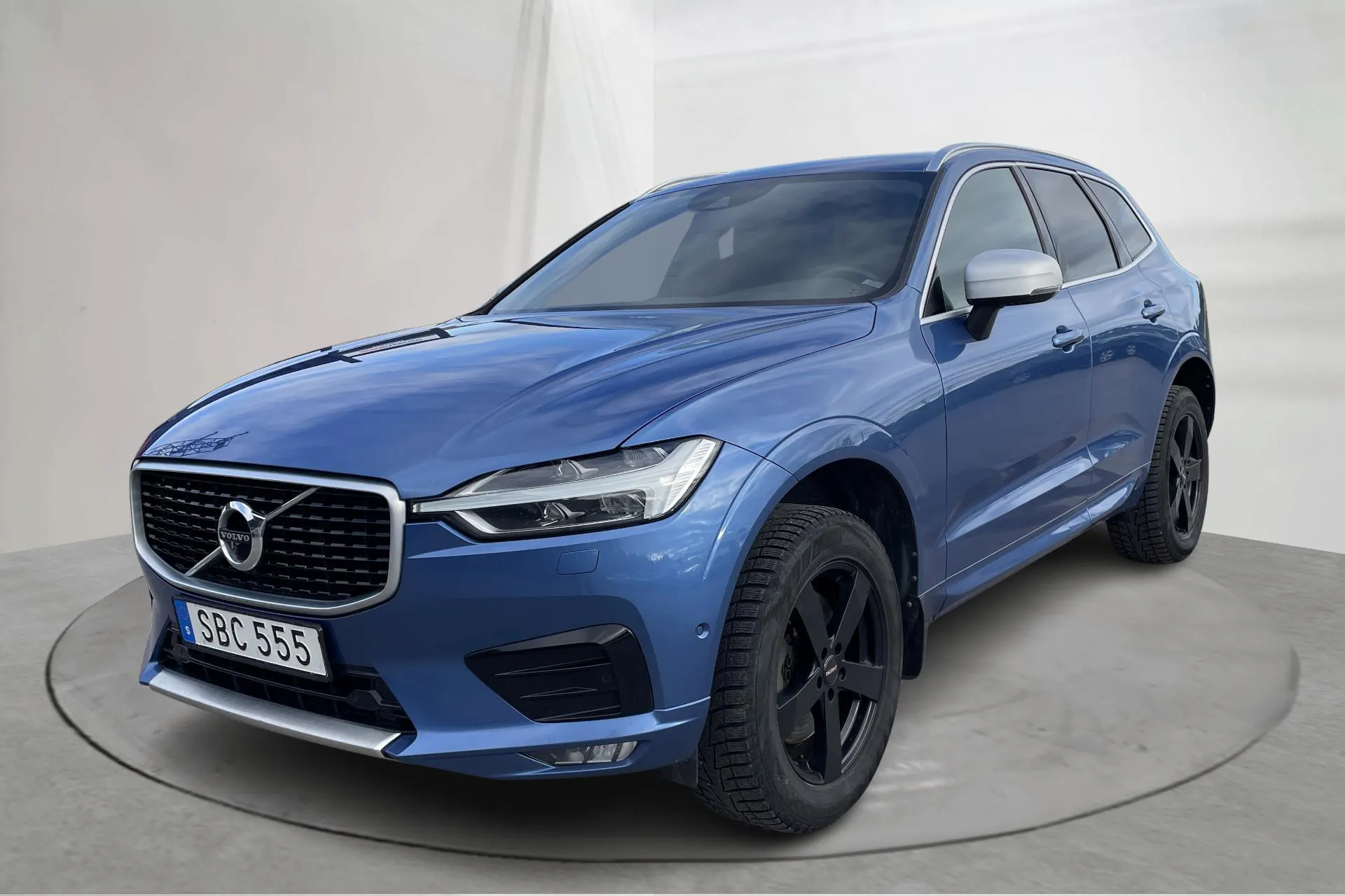 Presentationsfoto 1 av 21: Volvo XC60 D4 AWD (190hk) - 22 628 mil - Automat - blå - 2018