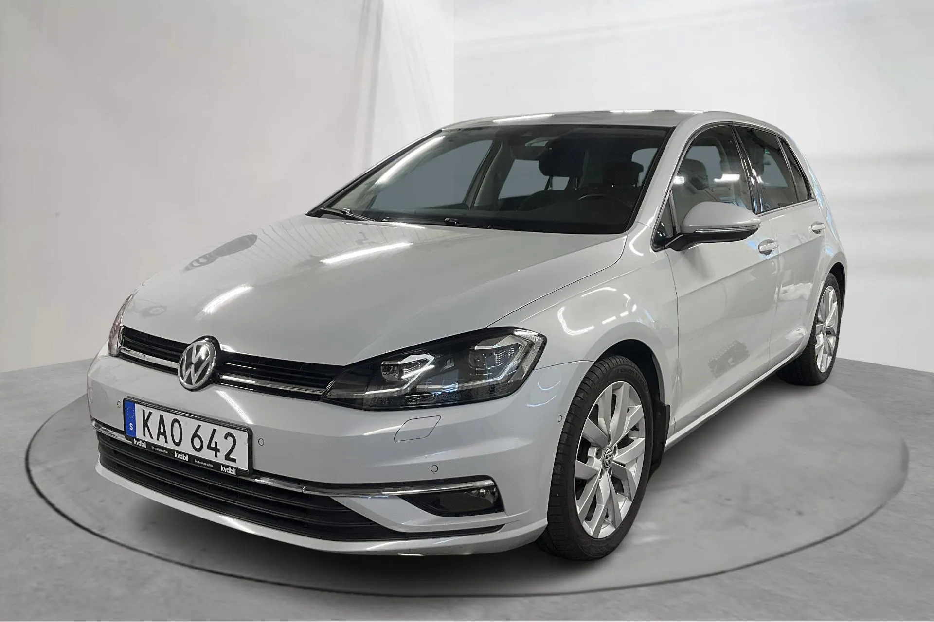 Presentation photo 1 of 19: VW Golf VII 1.4 TSI 5dr (150hk) - 77 050 km - Manual - silver - 2017