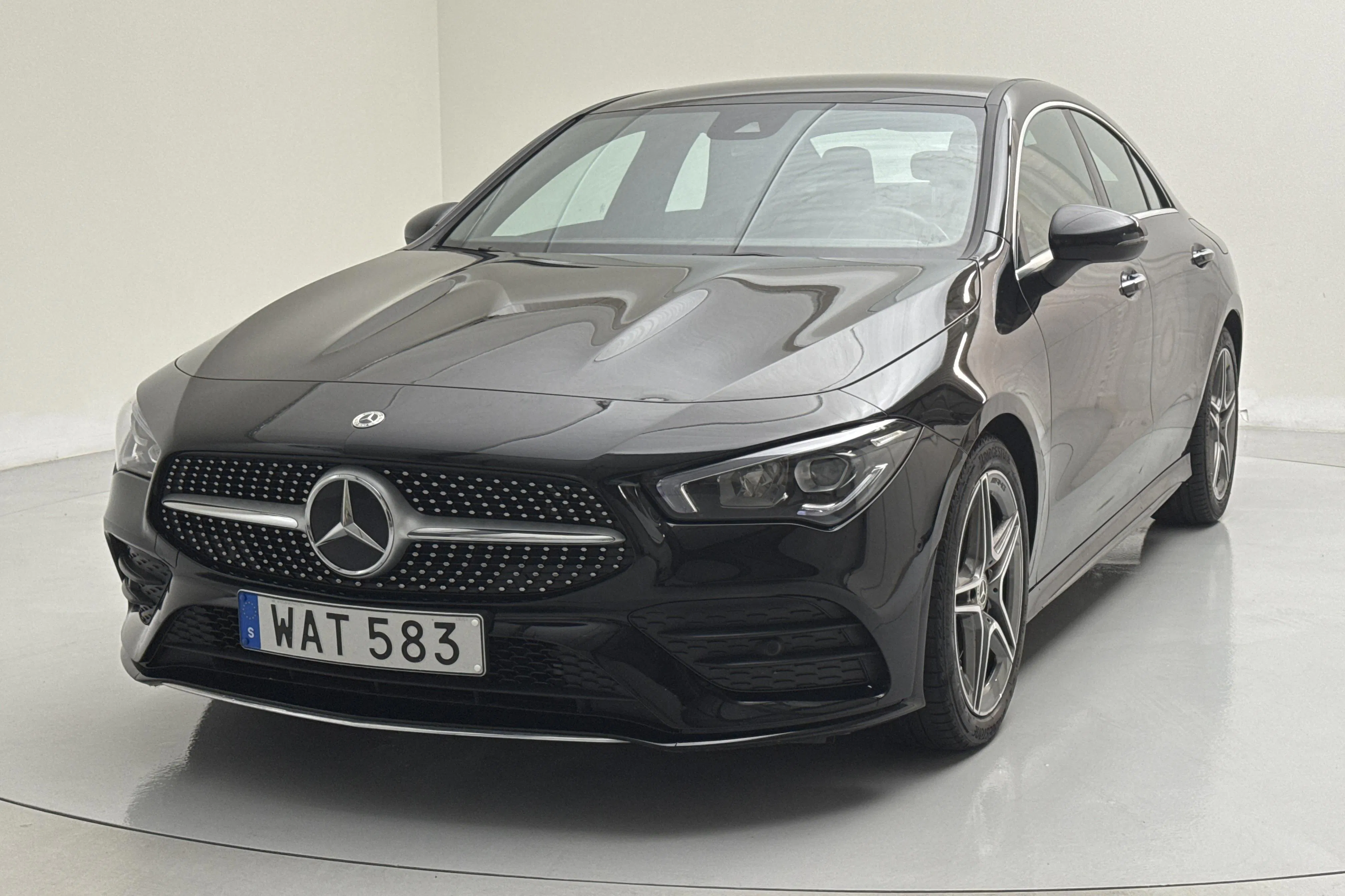 Presentation photo 1 of 13: Mercedes CLA 200 Coupé C118 (163hk) - 76 090 km - Automatic - black - 2023