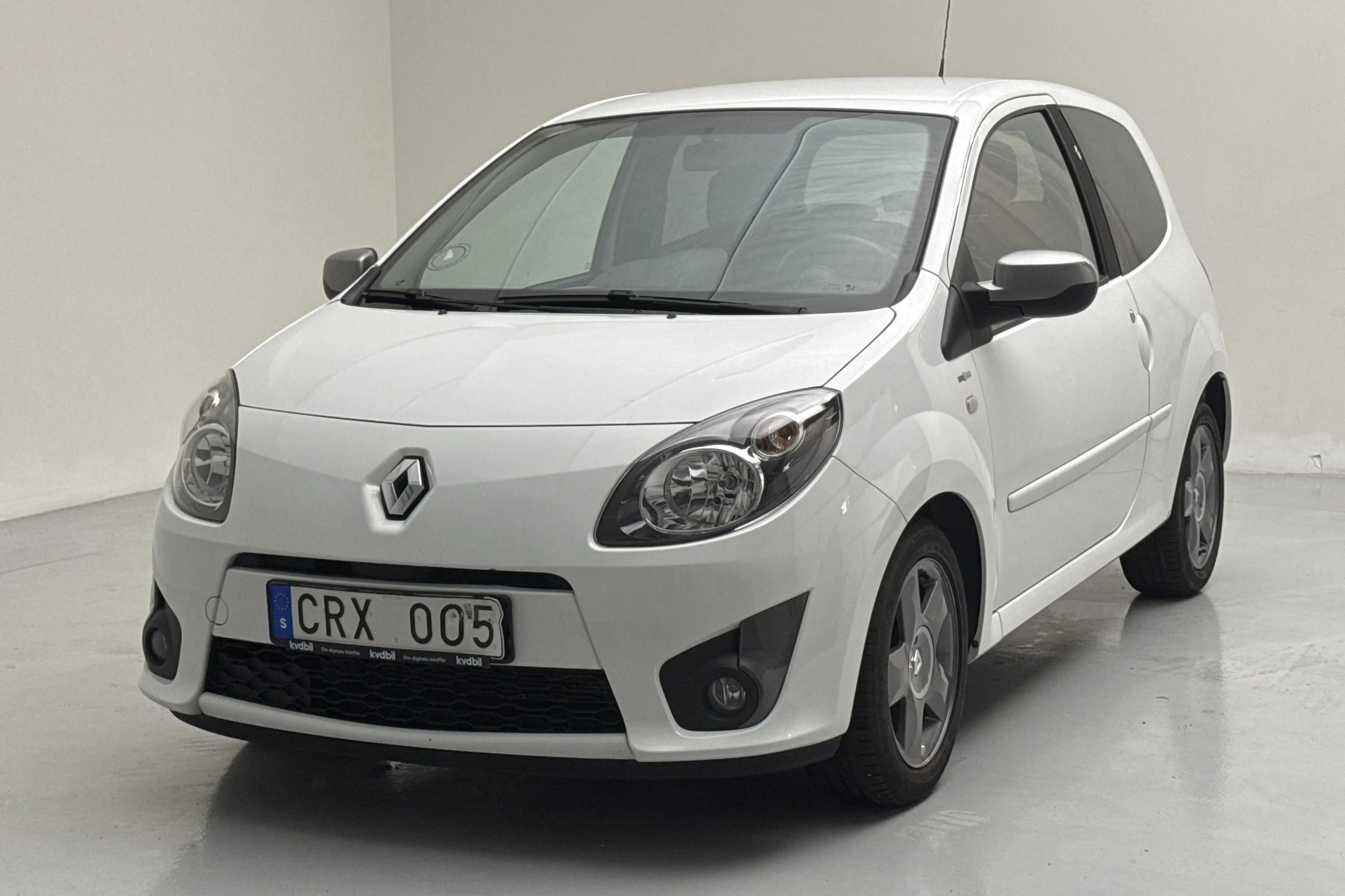 Presentationsfoto 1 av 11: Renault Twingo 1.2 (75hk) - 6 072 mil - Manuell - vit - 2012