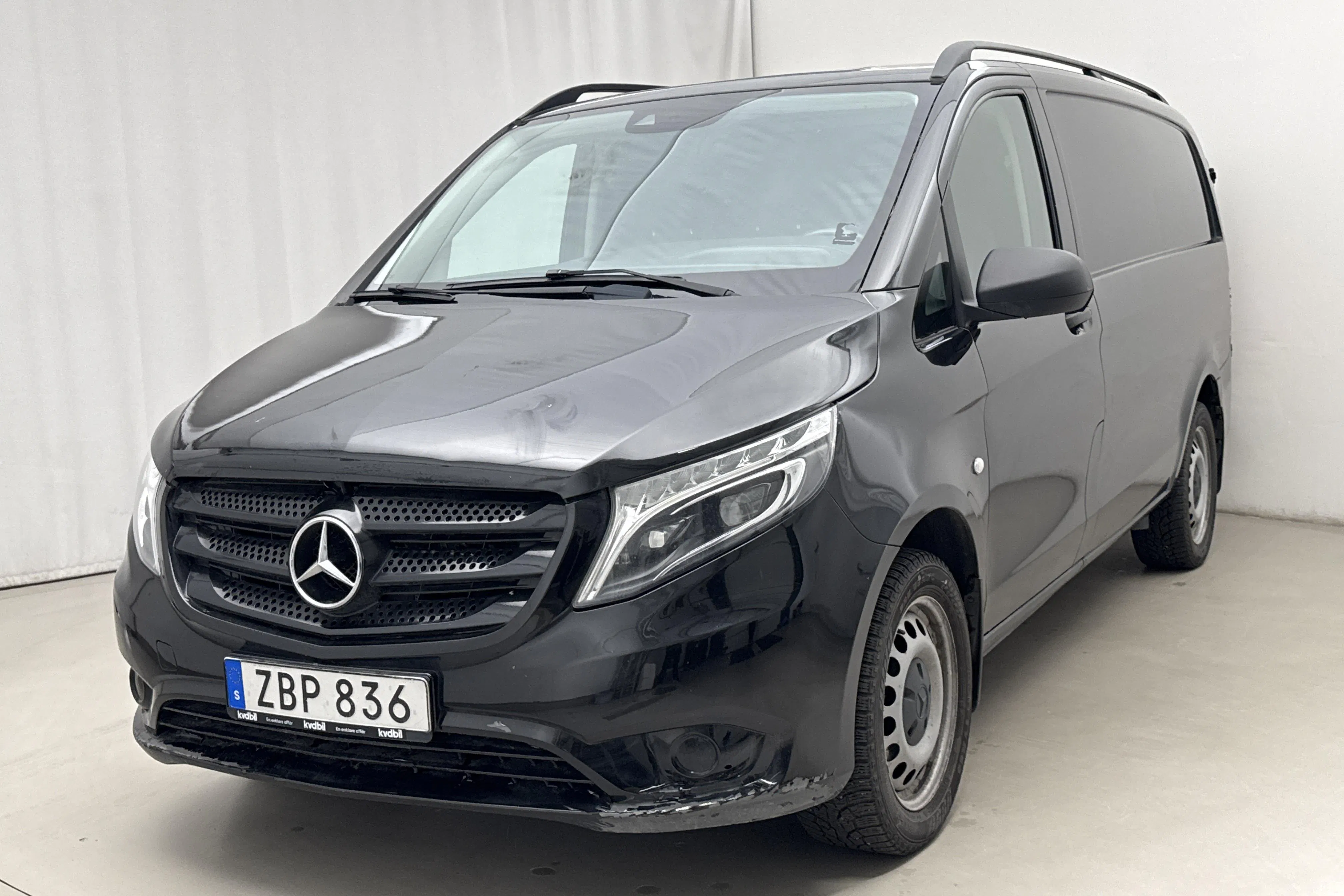 Presentationsfoto 1 av 14: Mercedes Vito 119 BlueTEC 4MATIC W640 (190hk) - 25 219 mil - Automat - svart - 2018