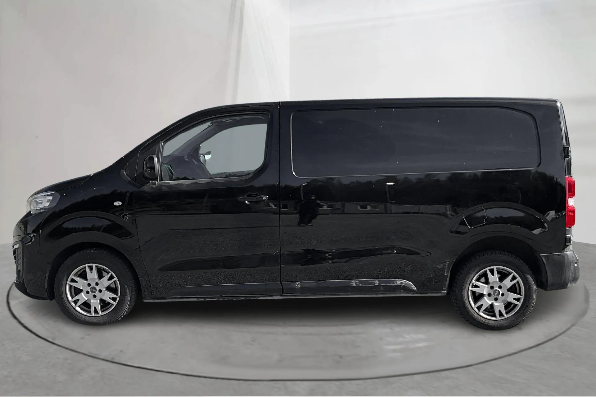 Presentation photo 2 of 13: Peugeot Expert BlueHDi Skåp (177hk) - 120 030 km - Automatic - 2016