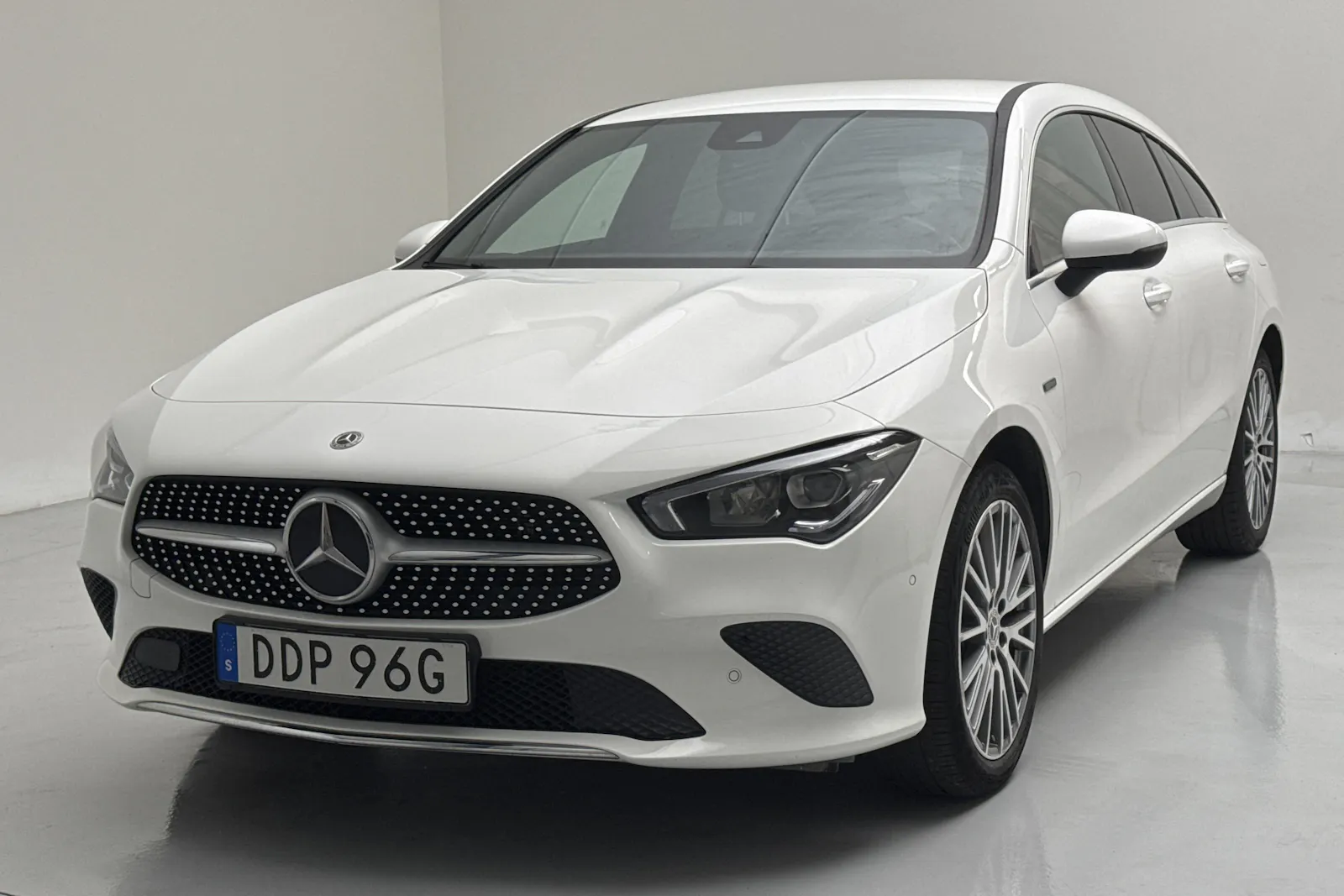 Mercedes CLA 250 e Shooting Brake X118 160 л.с.