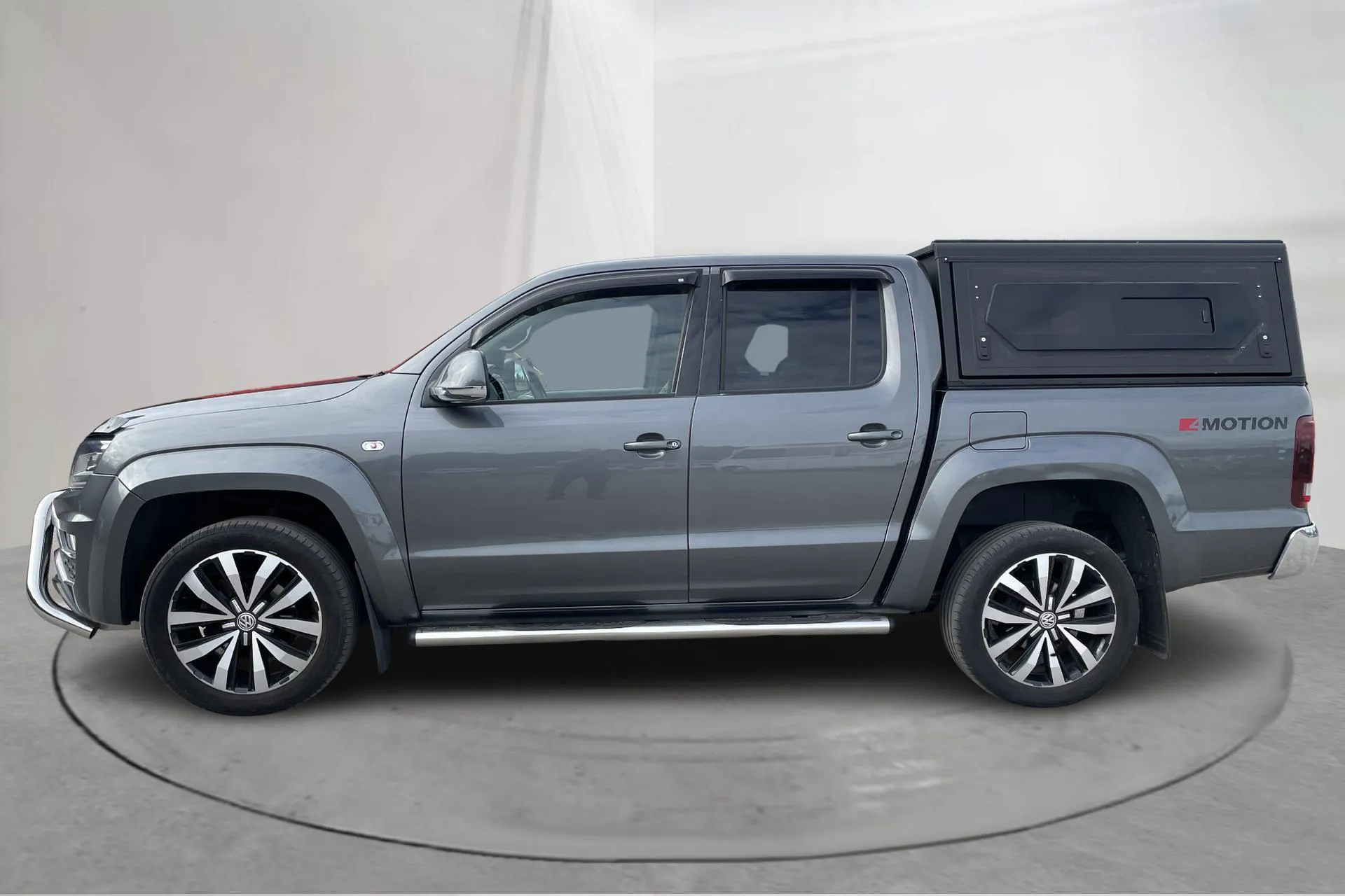 Presentation photo 2 of 19: VW Amarok 3.0 TDI 4motion (258hk) - 211 380 km - Automatic - gray - 2019
