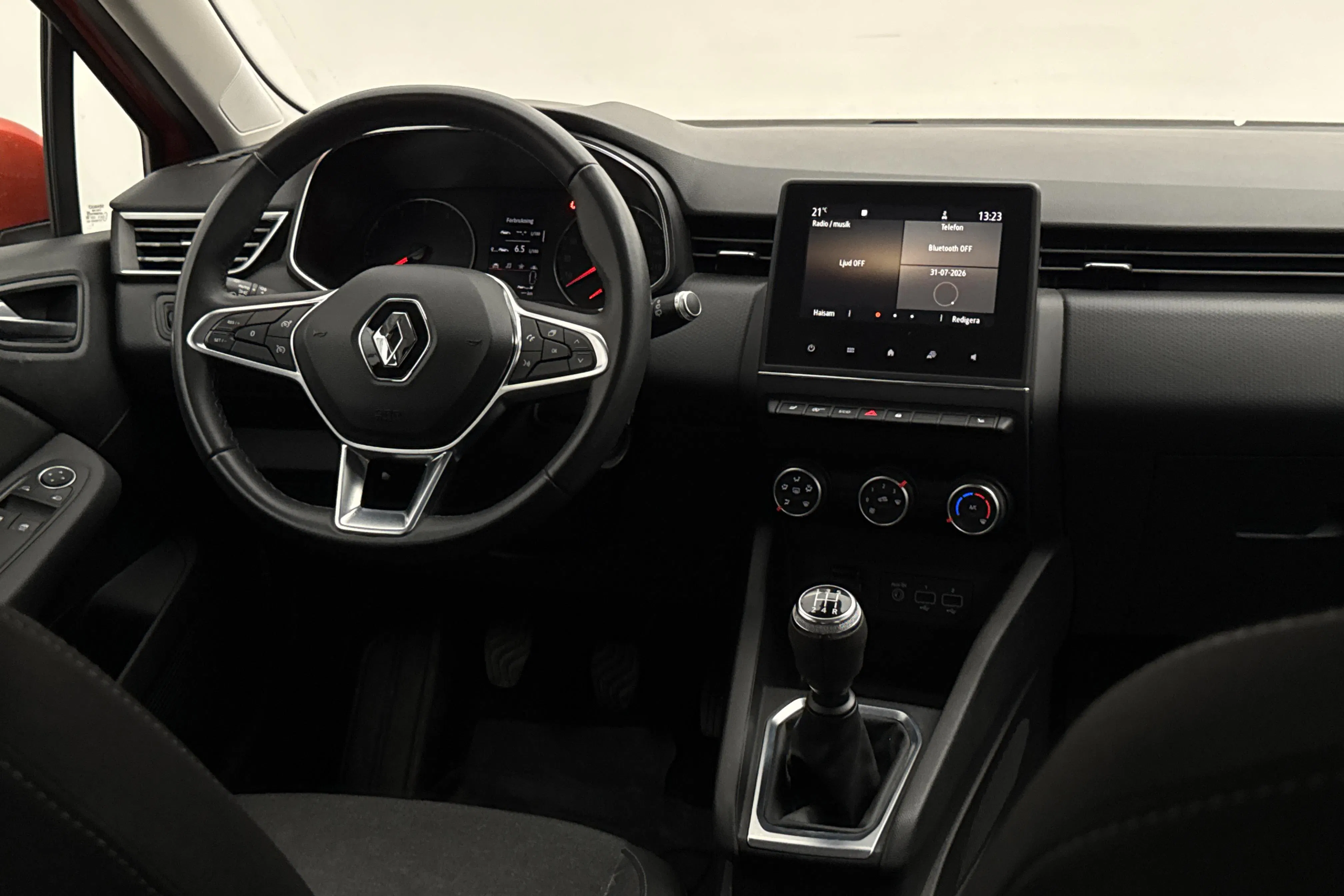 Presentationsfoto 17 av 17: Renault Clio V 1.0 TCe 5dr (100hk) - 3 938 mil - Manuell - 2020