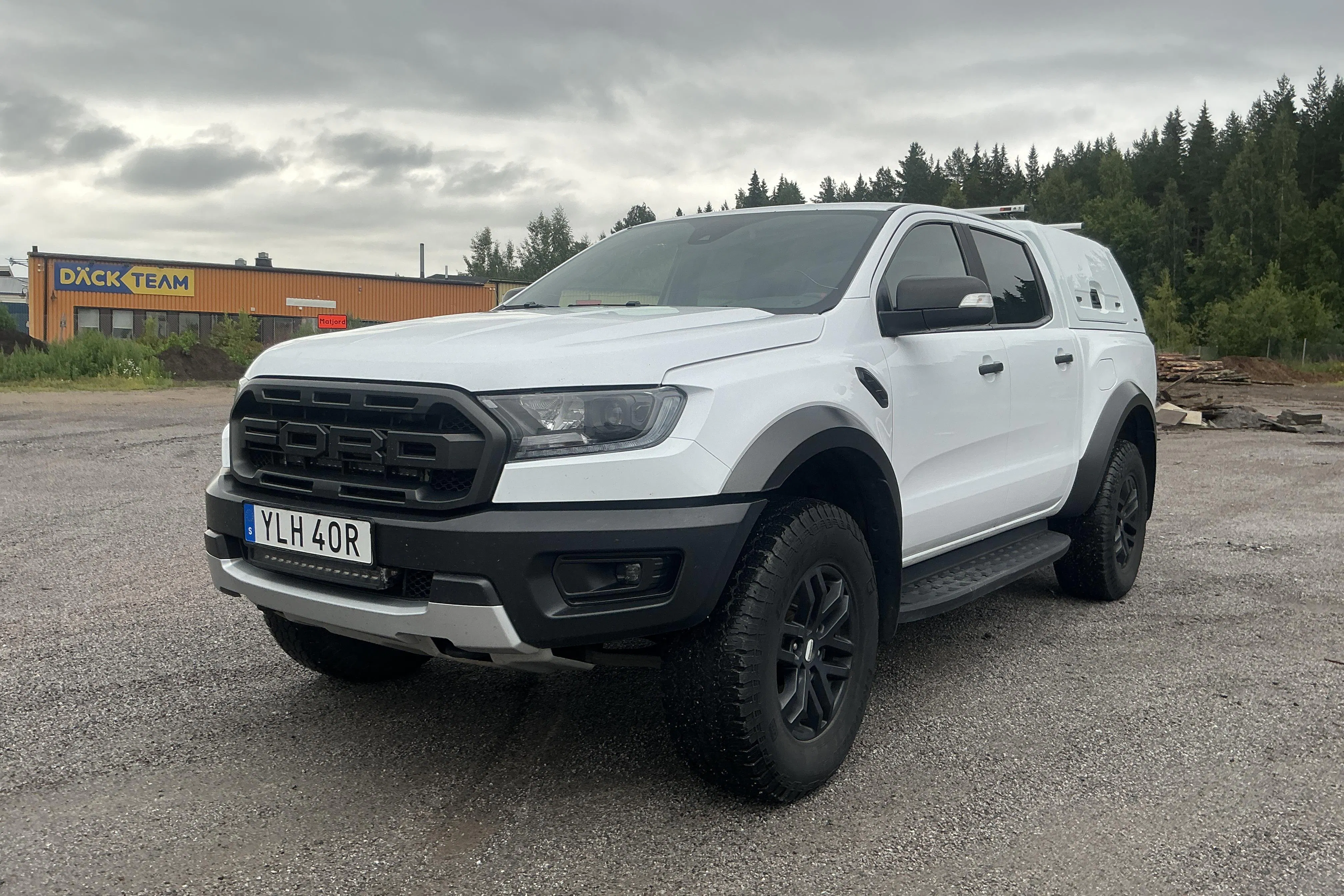 Presentationsfoto 1 av 15: Ford Ranger 2.0 TDCi 4WD (213hk) - 15 581 mil - Automat - vit - 2022