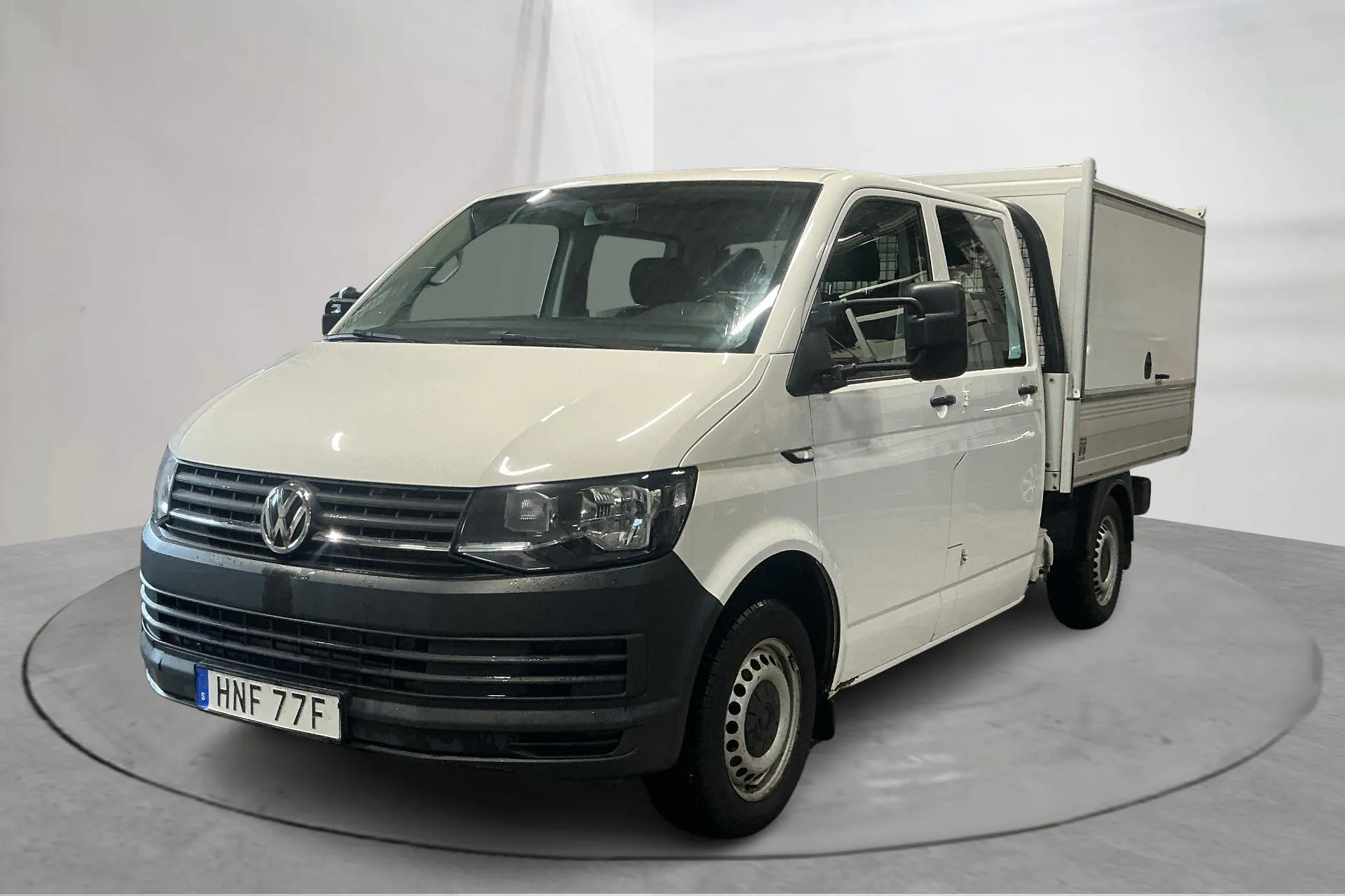Presentationsfoto 1 av 17: VW Transporter T6 2.0 TDI BMT (150hk) - 15 898 mil - Automat - vit - 2019