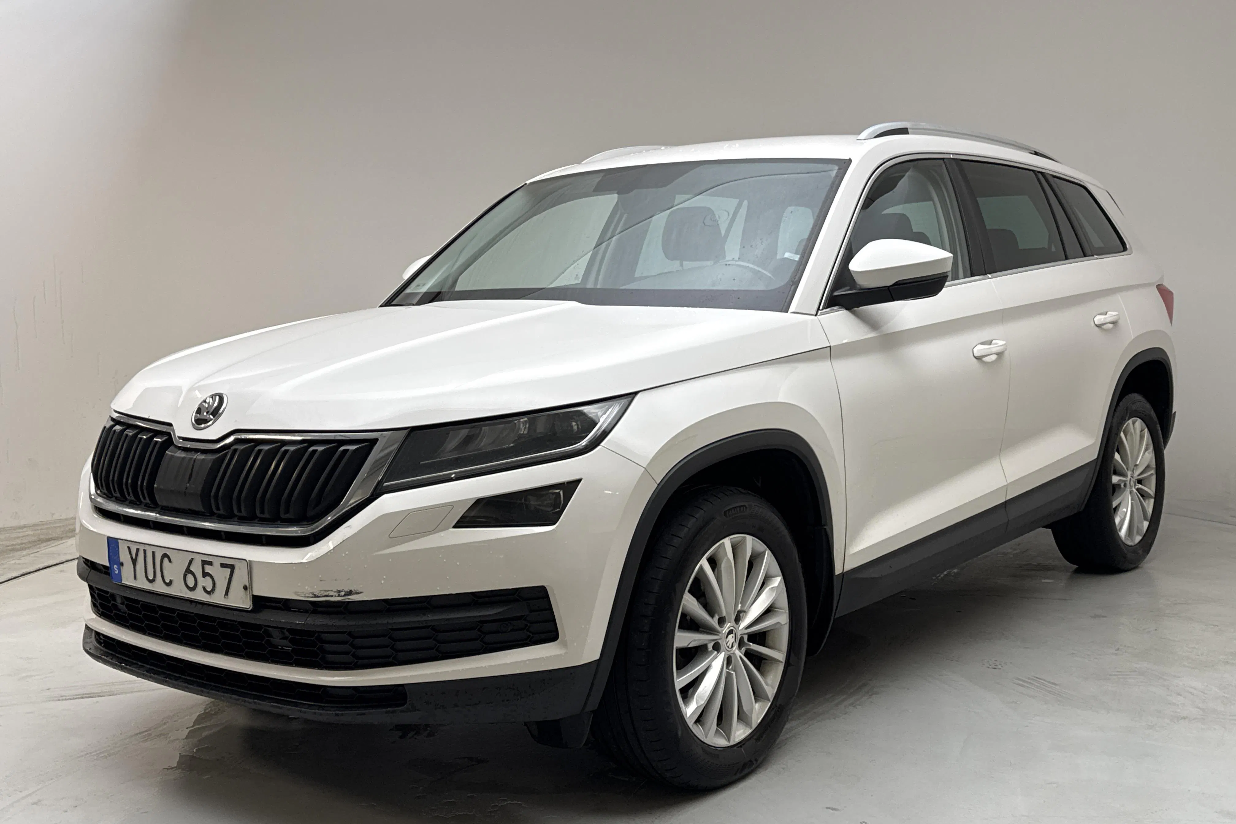 Presentationsfoto 1 av 14: Skoda Kodiaq 2.0 TDI 4X4 (190hk) - 38 142 mil - Automat - vit - 2019