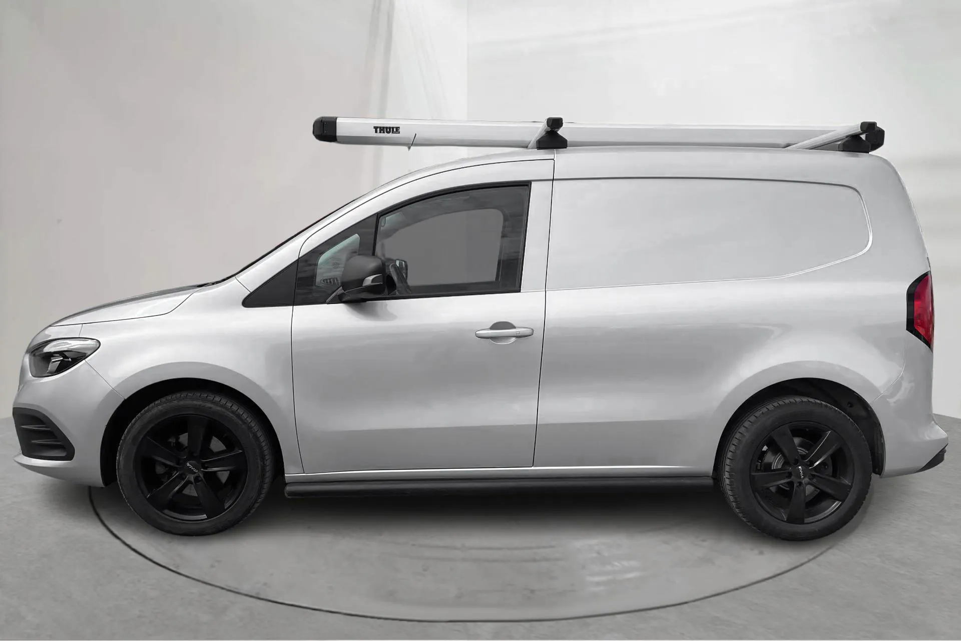 Presentationsfoto 2 av 17: Mercedes Citan 112 1.5 CDI (116hk) - 8 552 mil - Automat - silver - 2023
