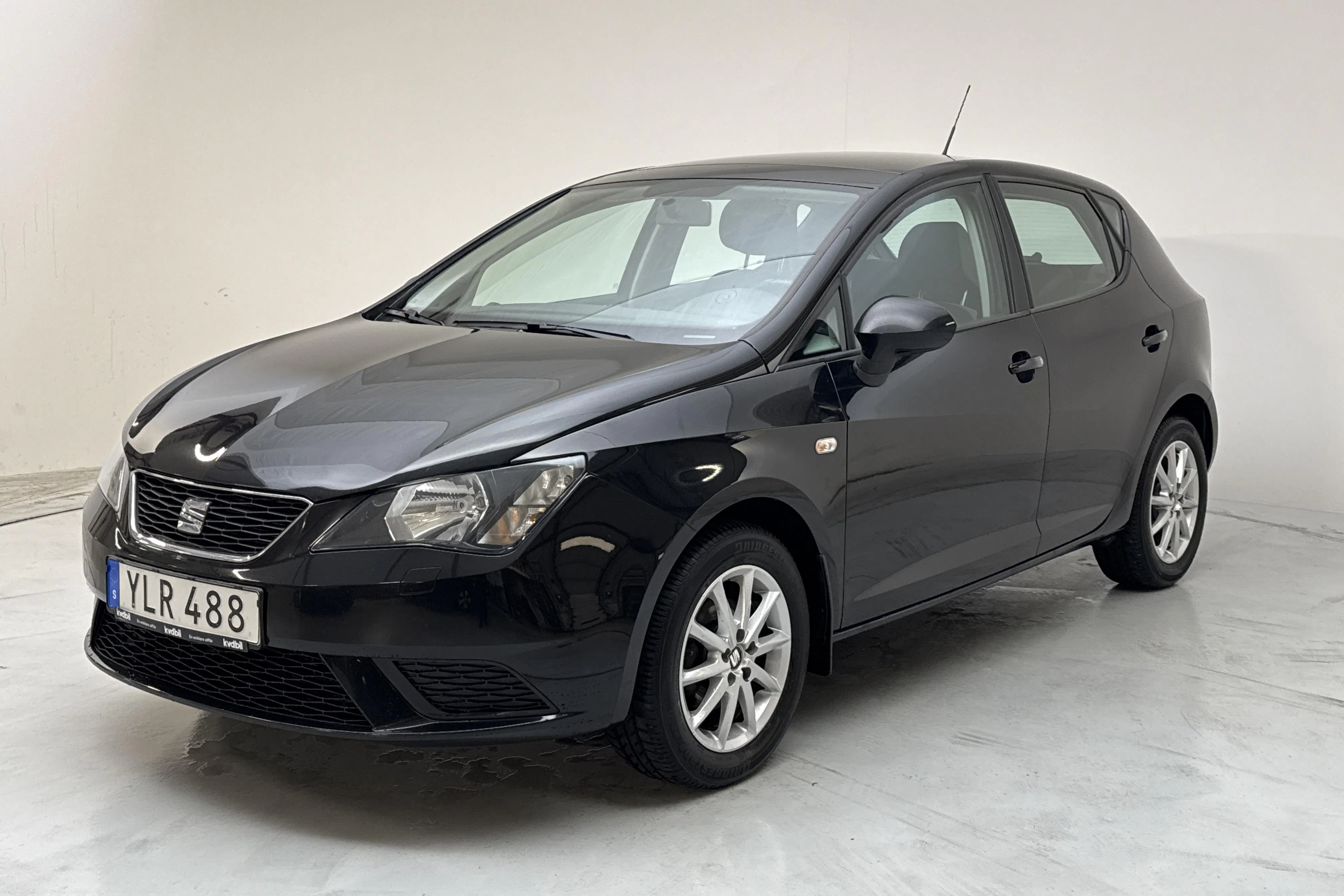 Presentation photo 1 of 12: Seat Ibiza 1.2 TSI 5dr (90hk) - 107 770 km - Manual - black - 2017