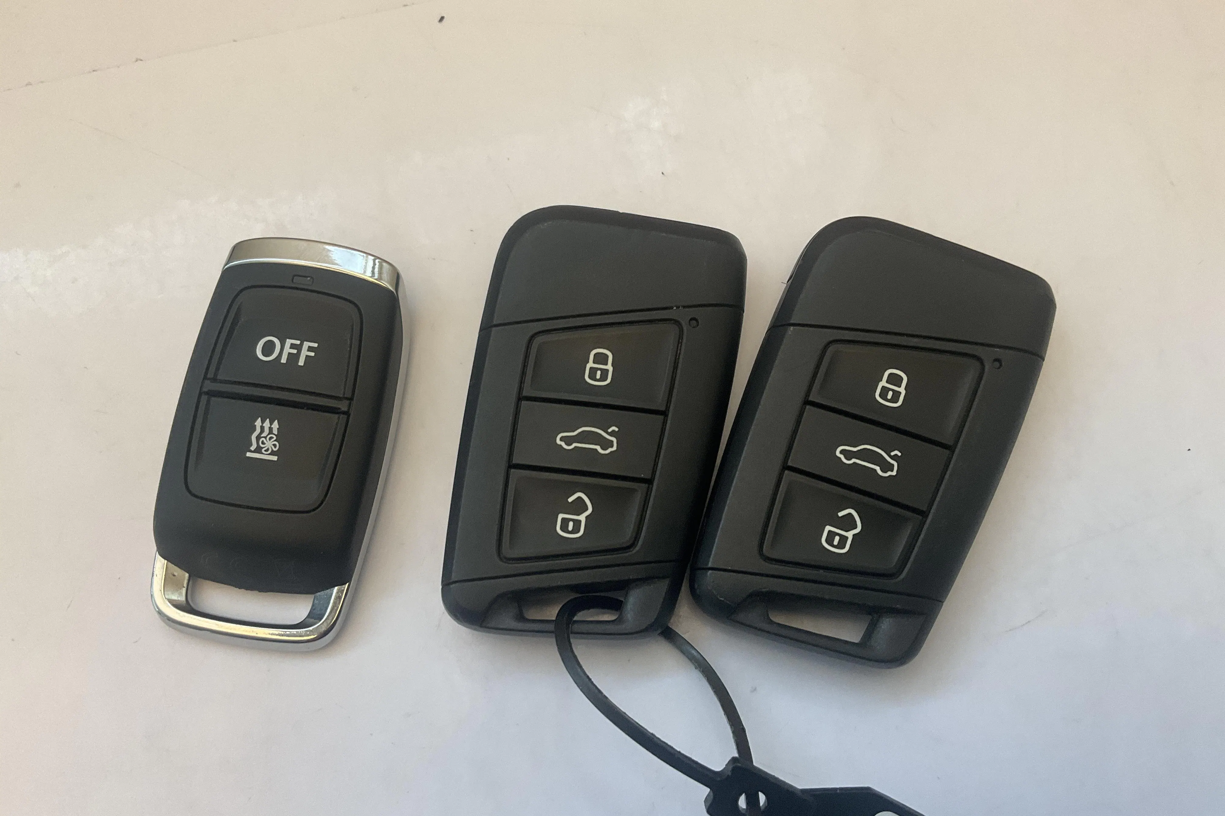 Presentationsfoto 17 av 17: VW Passat 1.4 GTE Sportscombi (218hk) - 11 146 mil - Automat - silver - 2022