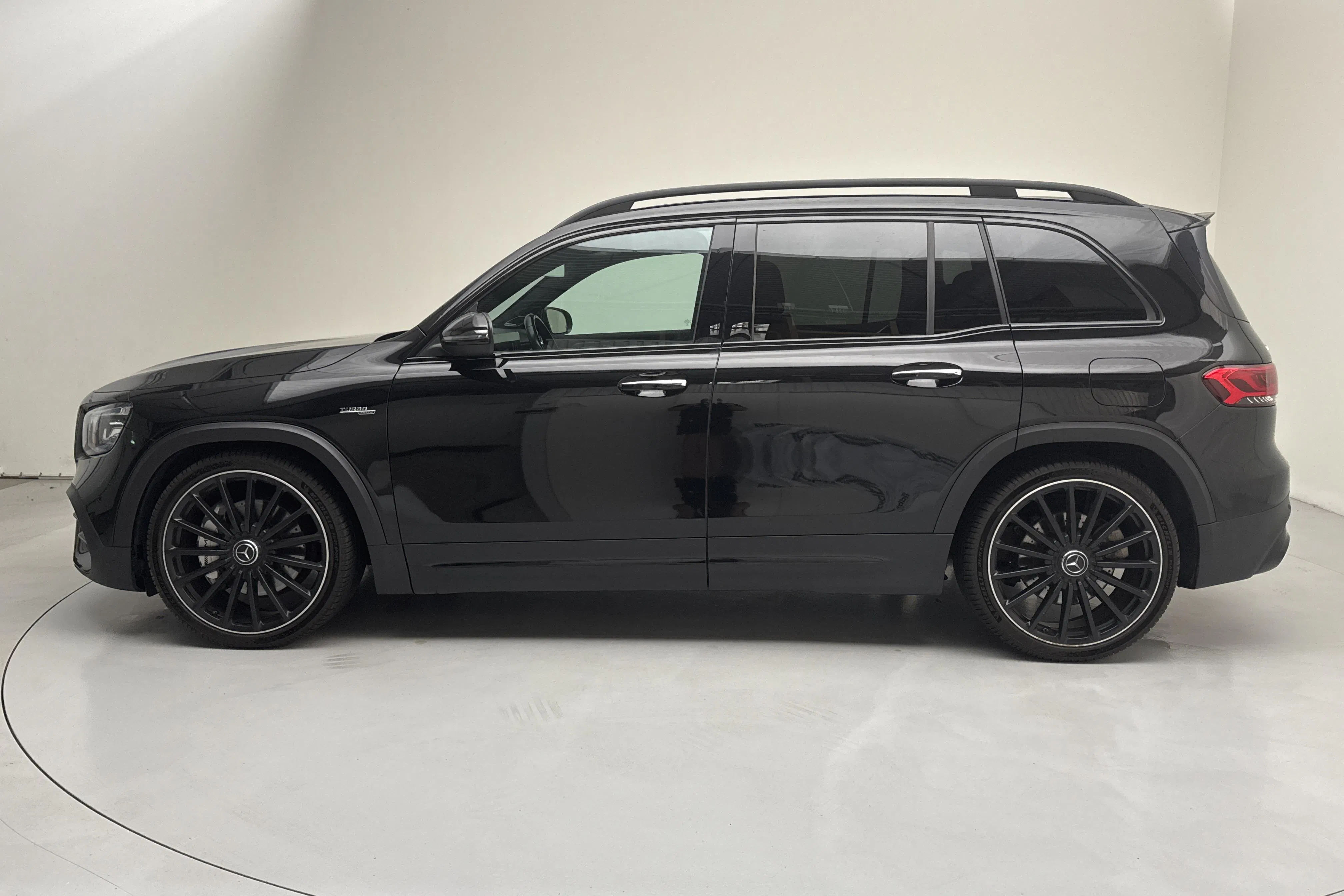 Presentation photo 2 of 20: Mercedes GLB 35 AMG 4MATIC X247 (306hk) - 139 250 km - Automatic - black - 2021