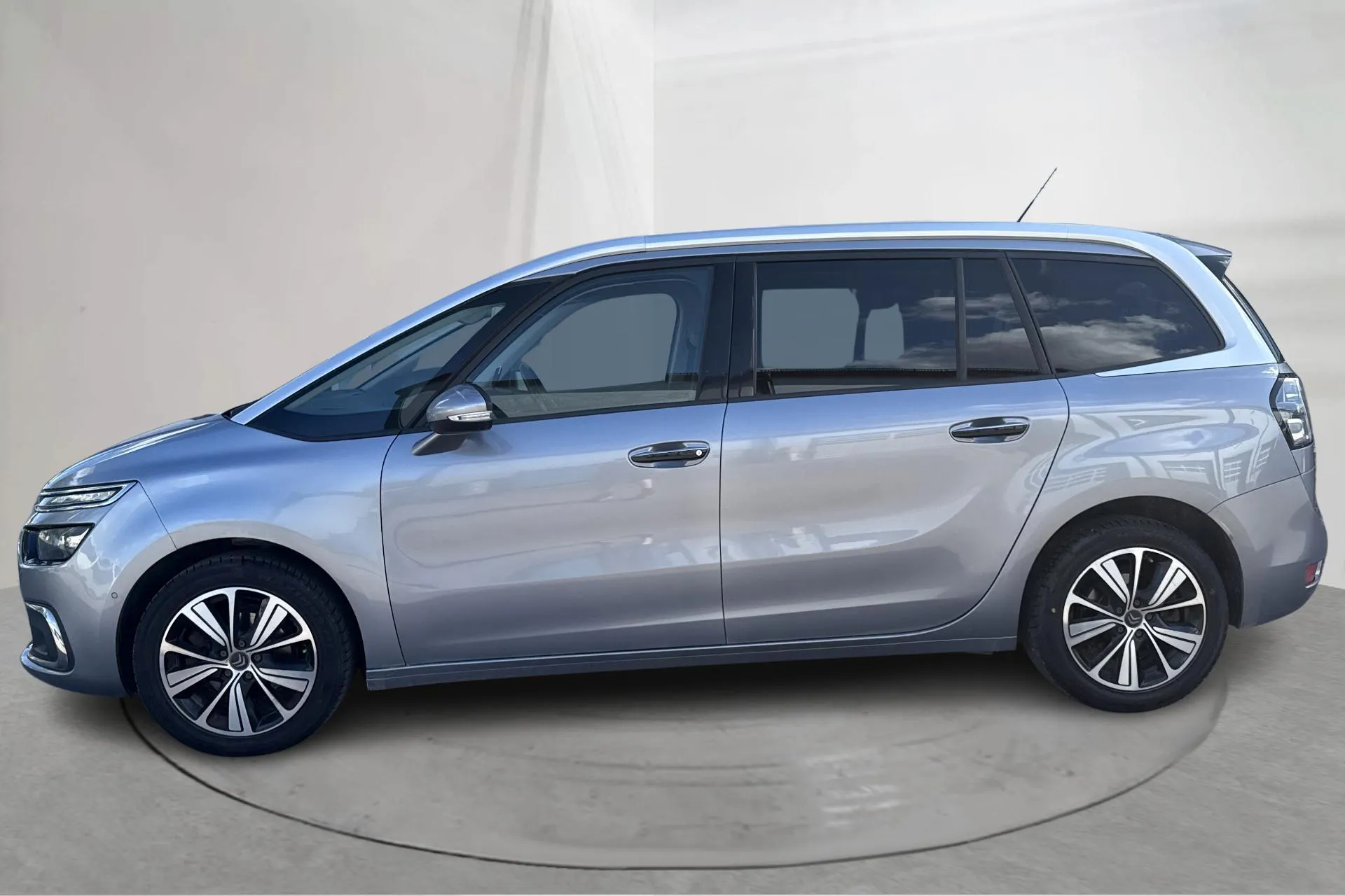 Presentationsfoto 2 av 17: Citroën C4 Grand Picasso Puretech (130hk) - 14 748 mil - Automat - silver - 2017