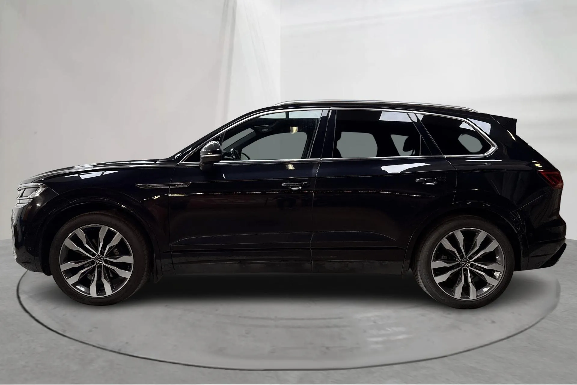 Presentation photo 2 of 21: VW Touareg V6 TDI 4Motion (286hk) - 152 560 km - Automatic - black - 2019