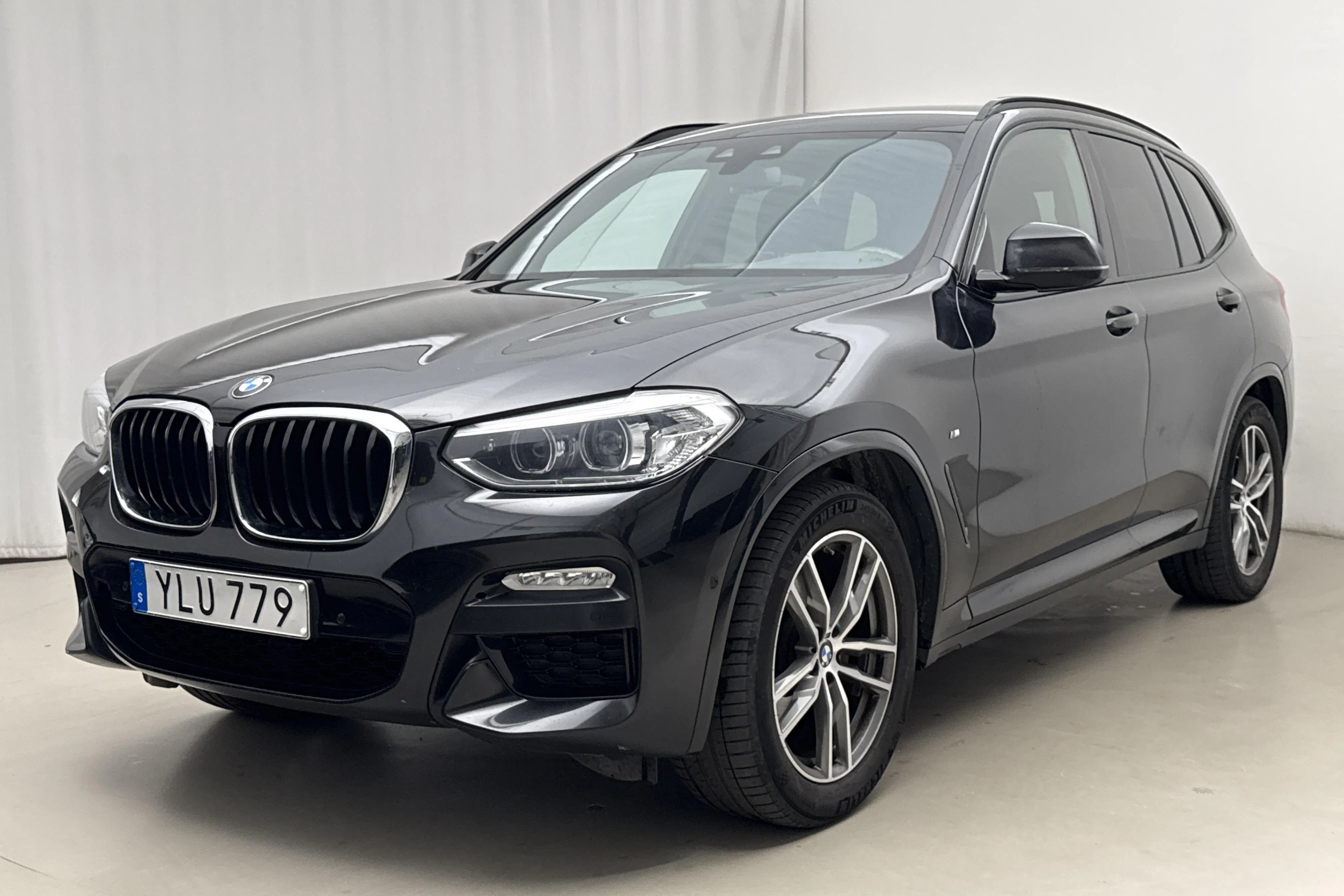 Presentationsfoto 1 av 20: BMW X3 xDrive20d, G01 (190hk) - 21 024 mil - Automat - svart - 2018