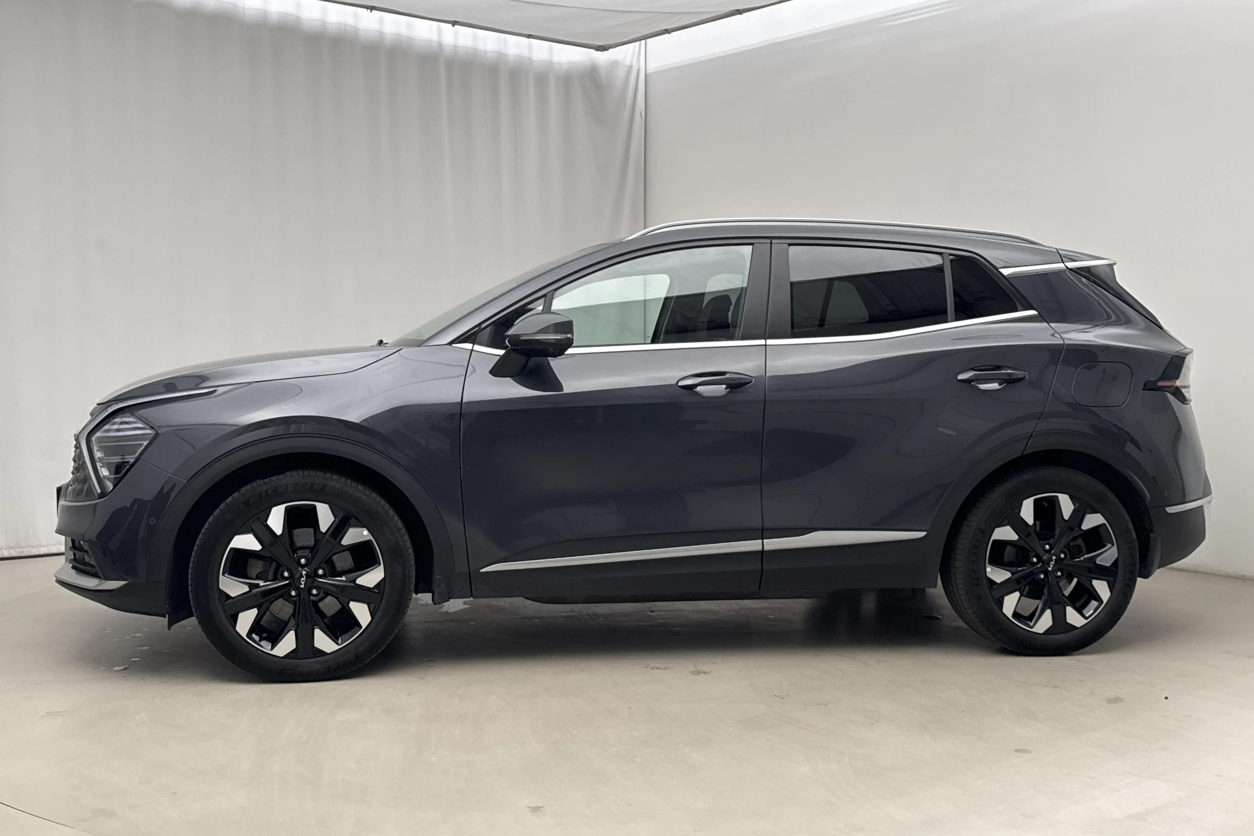 Presentation photo 2 of 19: KIA Sportage PHEV AWD (265hk) - 104 720 km - Automatic - gray - 2023