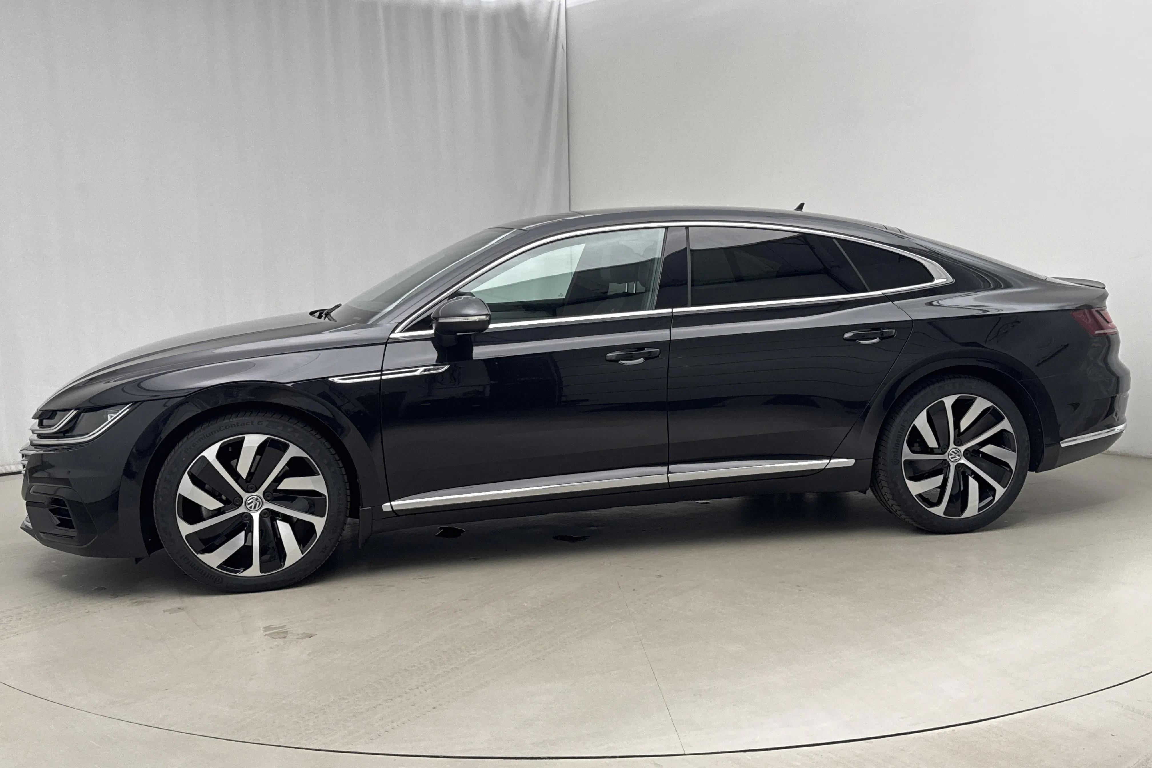 Presentation photo 2 of 21: VW Arteon 2.0 TSI 4MOTION (280hk) - 148 390 km - Automatic - black - 2018