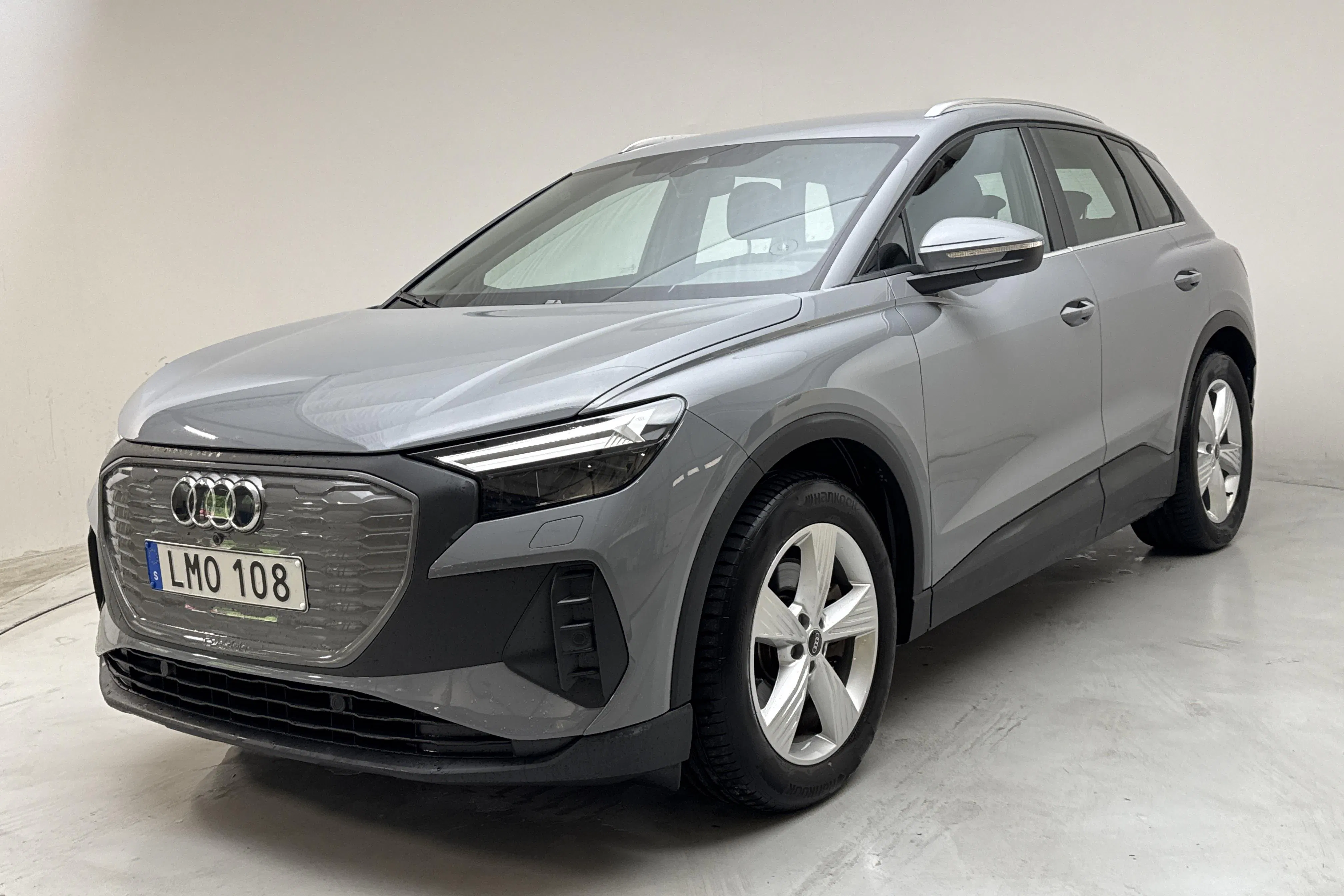 Presentationsfoto 1 av 17: Audi Q4 40 e-tron 77kWh (204hk) - 6 775 mil - Automat - grå - 2023
