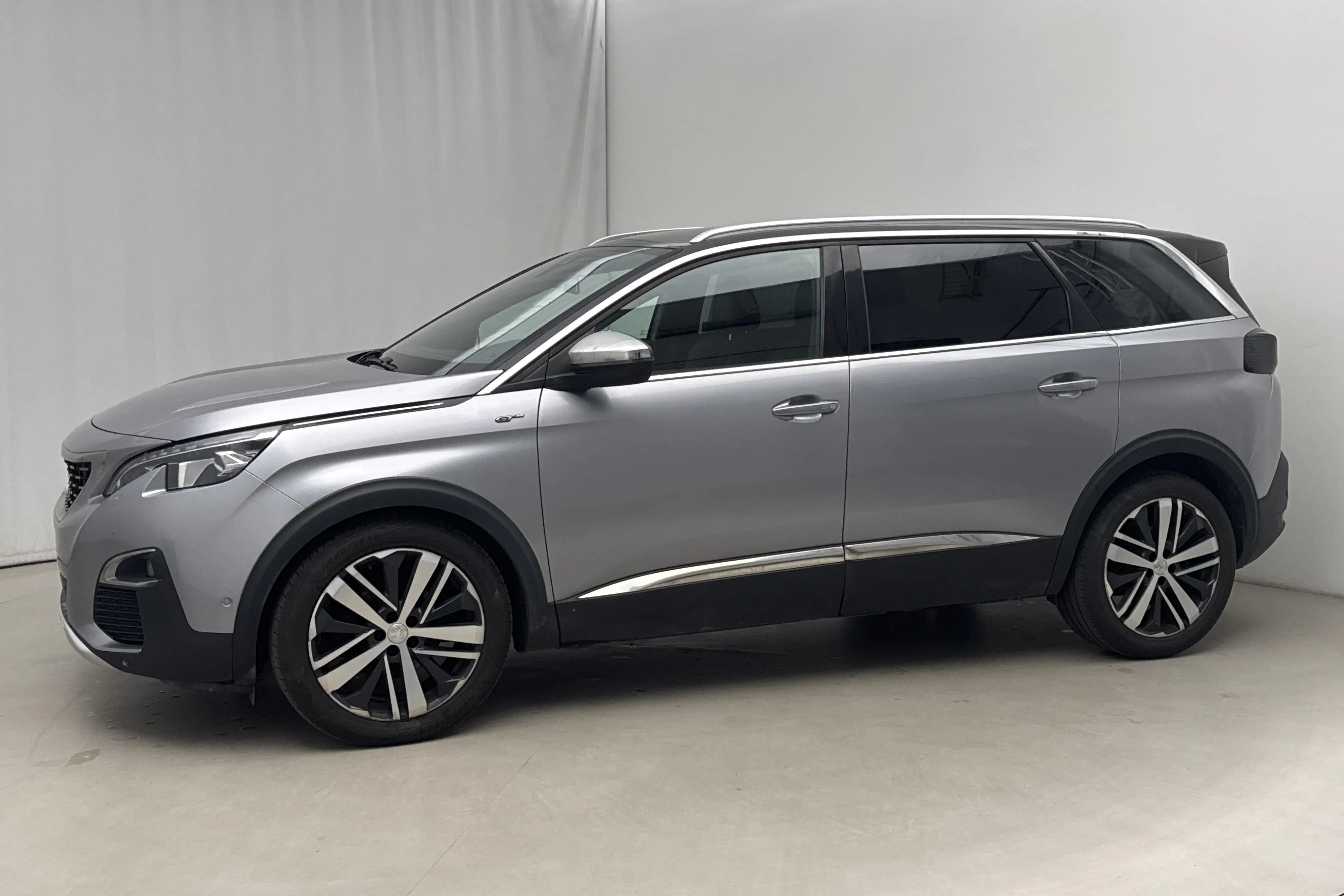 Presentationsfoto 2 av 20: Peugeot 5008 2.0 BlueHDi (180hk) - 18 538 mil - Automat - 2018