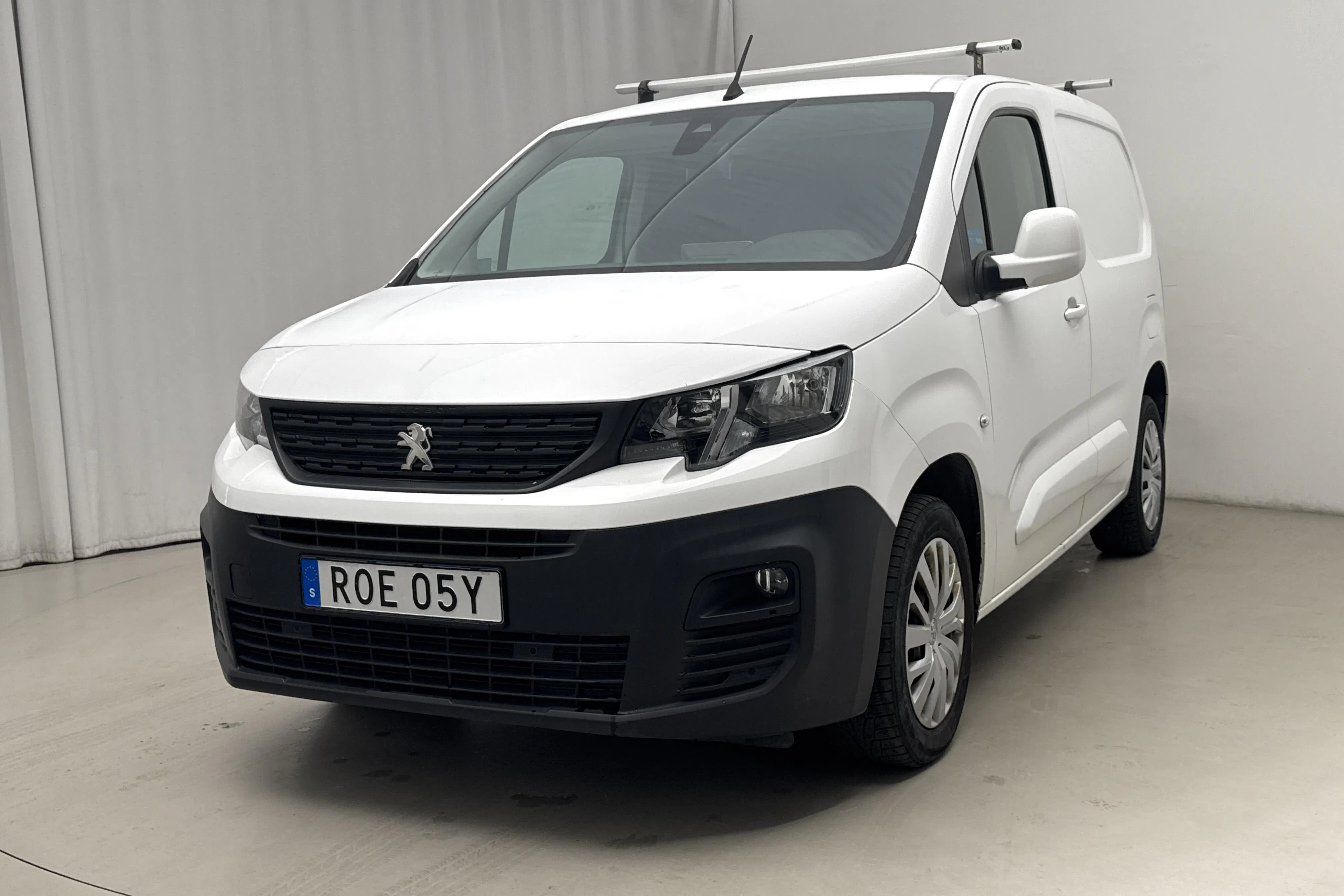 Presentationsfoto 1 av 16: Peugeot Partner 1.5 HDI Skåp (130hk) - 12 546 mil - Automat - vit - 2020