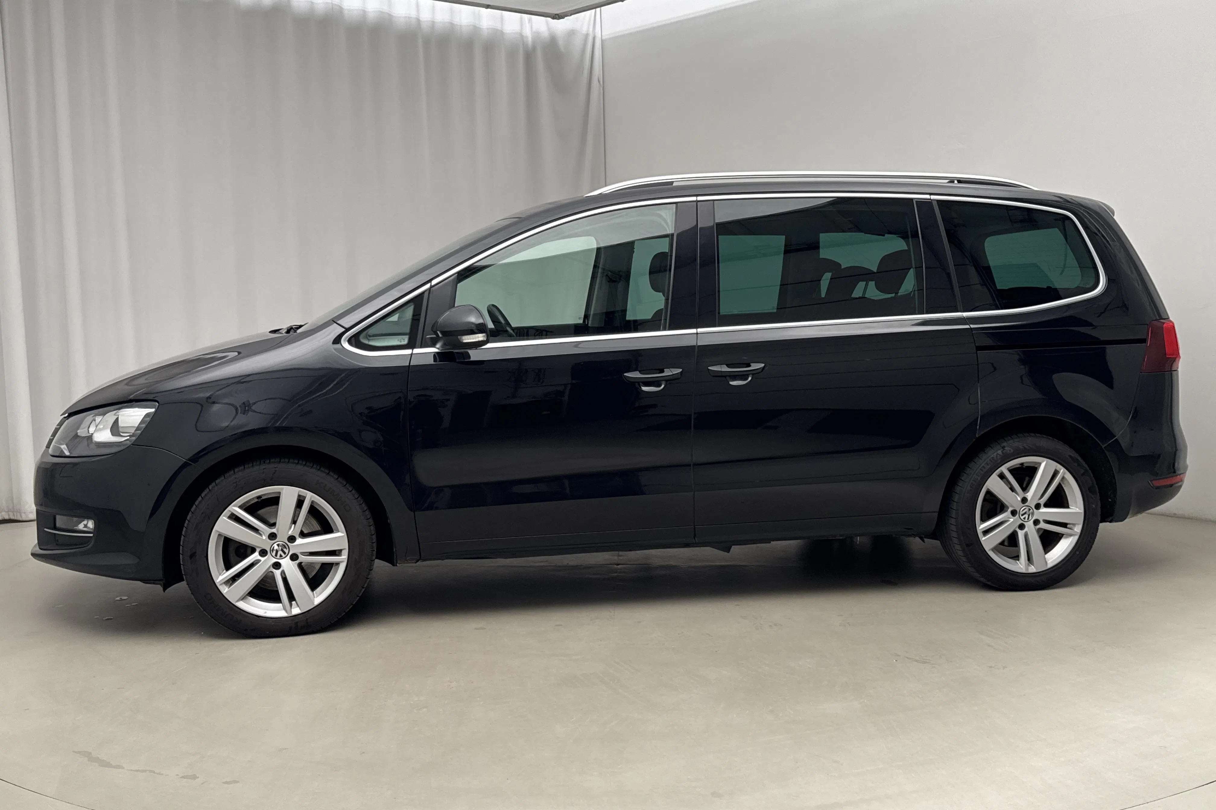 Presentation photo 2 of 18: VW Sharan 2.0 TDI 4Motion (184hk) - 291 000 km - Automatic - black - 2018