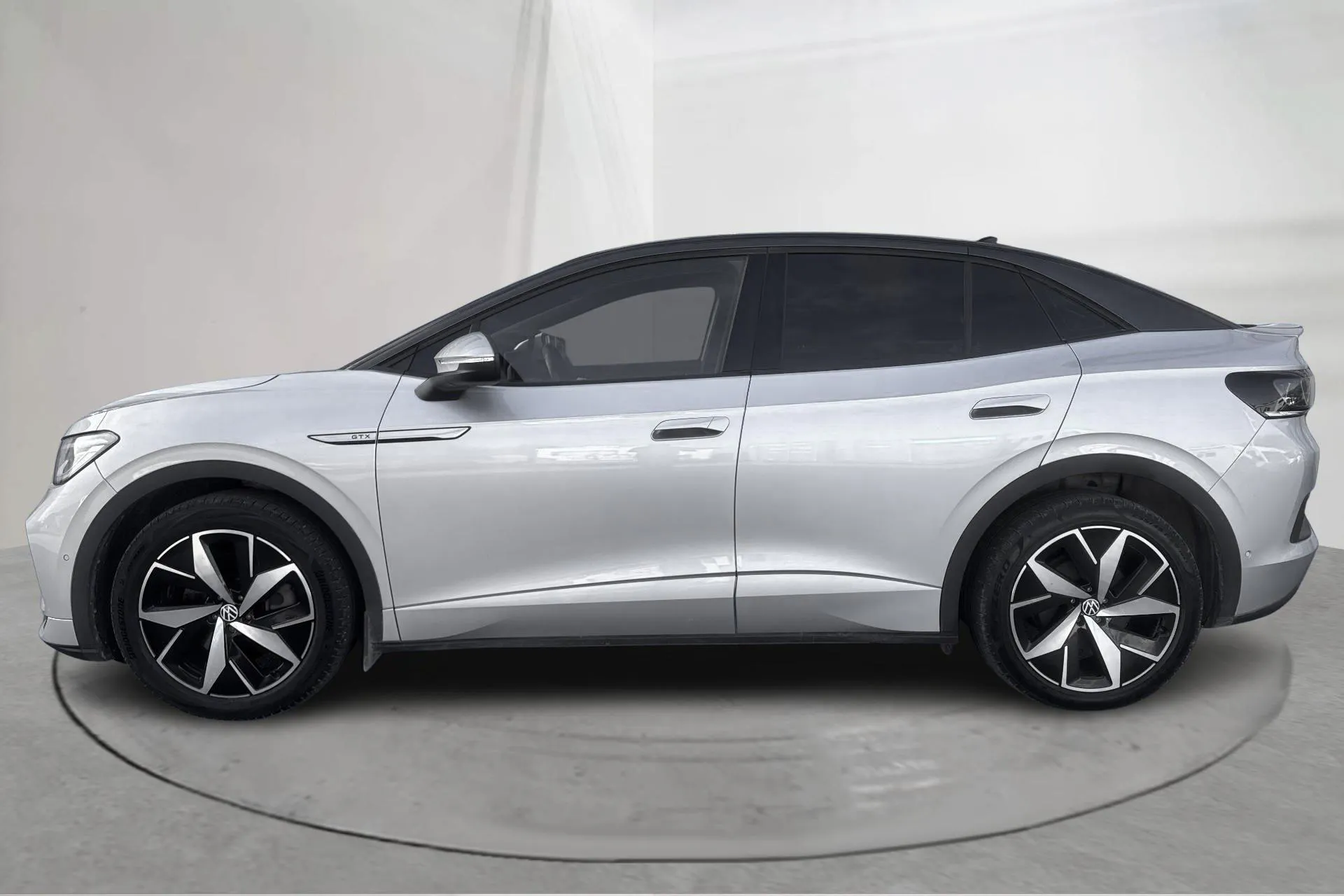 Presentation photo 2 of 14: VW ID.5 GTX 4-Motion 77kWh (299hk) - 104 390 km - Automatic - silver - 2022