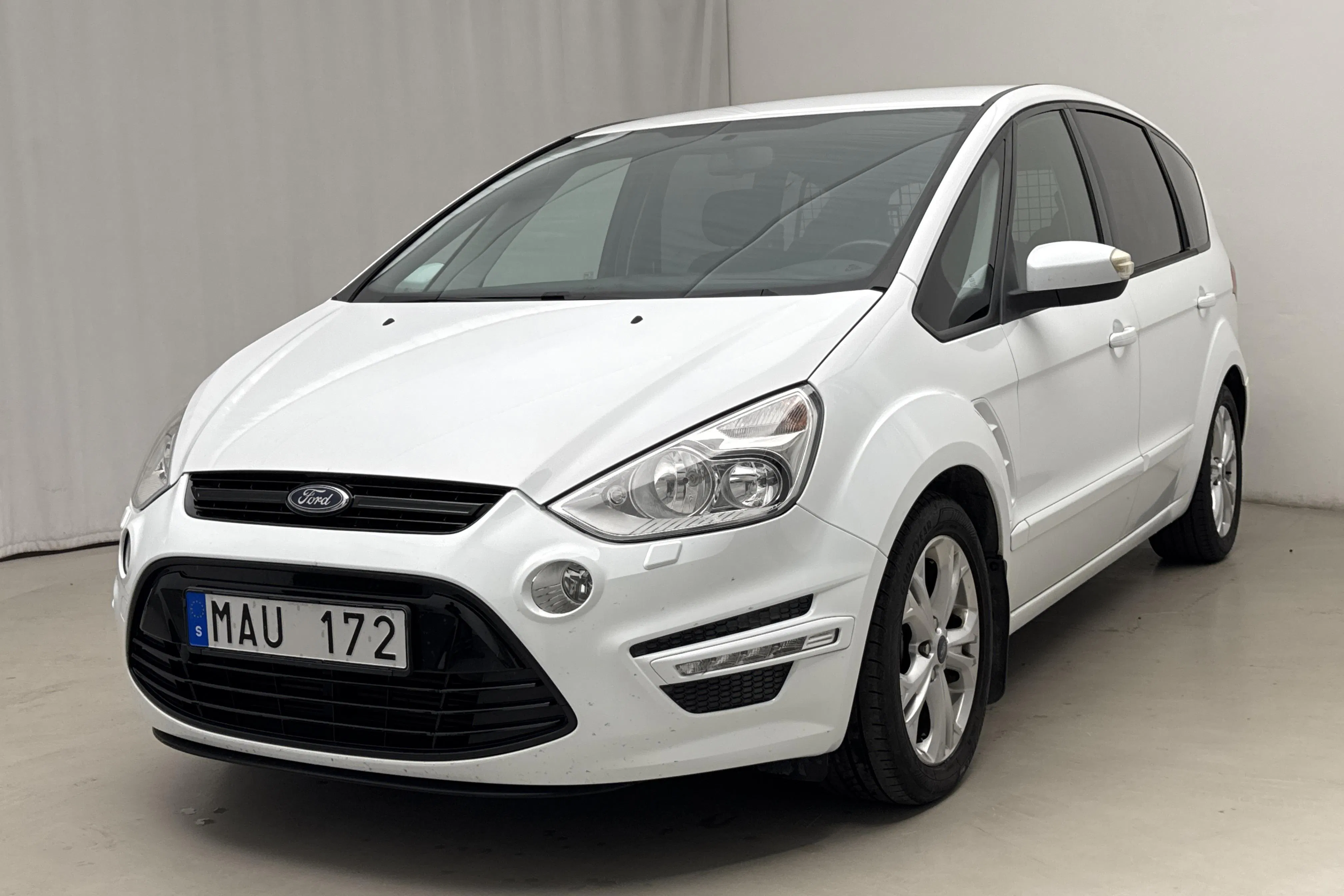 Presentationsfoto 1 av 18: Ford S-MAX 1.6 Duratorq TDCi (115hk) - 12 243 mil - Manuell - vit - 2013
