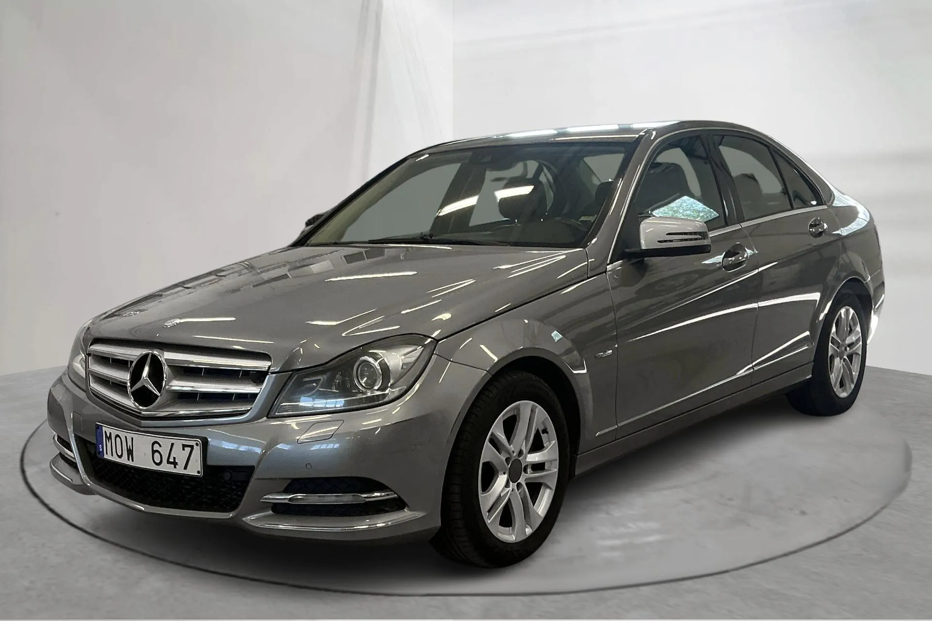Presentation photo 1 of 13: Mercedes C 220 CDI W204 (170hk) - 260 400 km - Automatic - silver - 2012