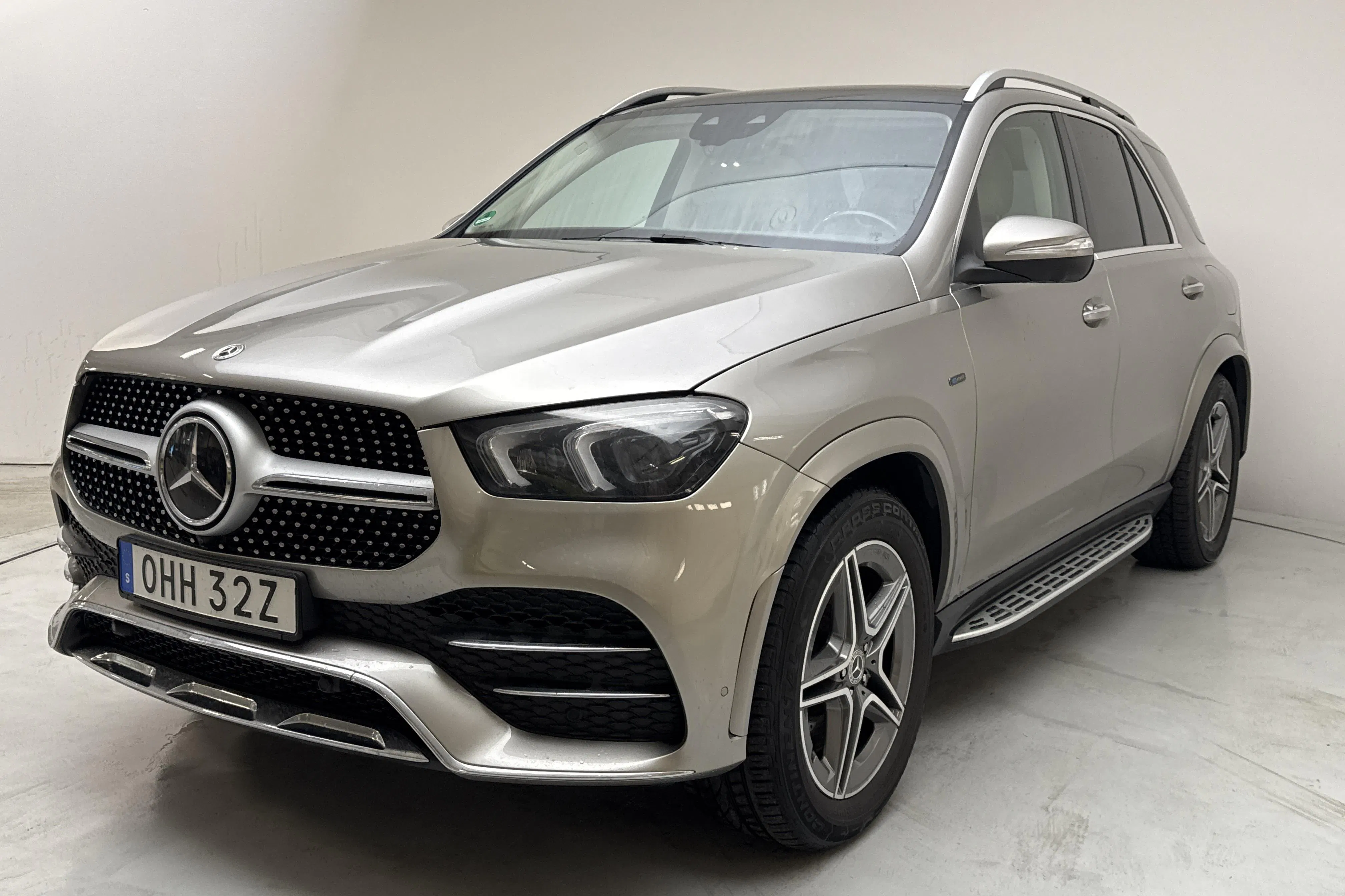 Presentationsfoto 1 av 19: Mercedes GLE 350 de 4MATIC V167 (306hk) - 17 438 mil - Automat - silver - 2021