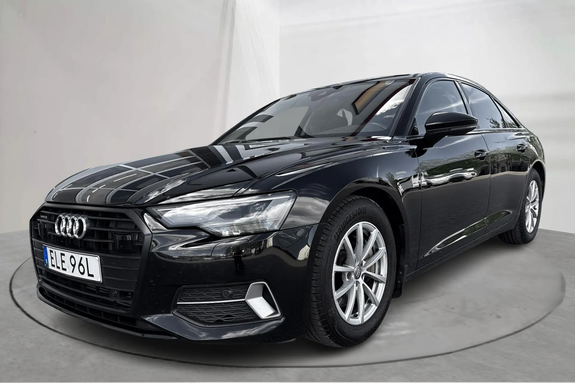 Presentationsfoto 1 av 15: Audi A6 Sedan 45 TFSI quattro (245hk) - 12 009 mil - Automat - svart - 2020