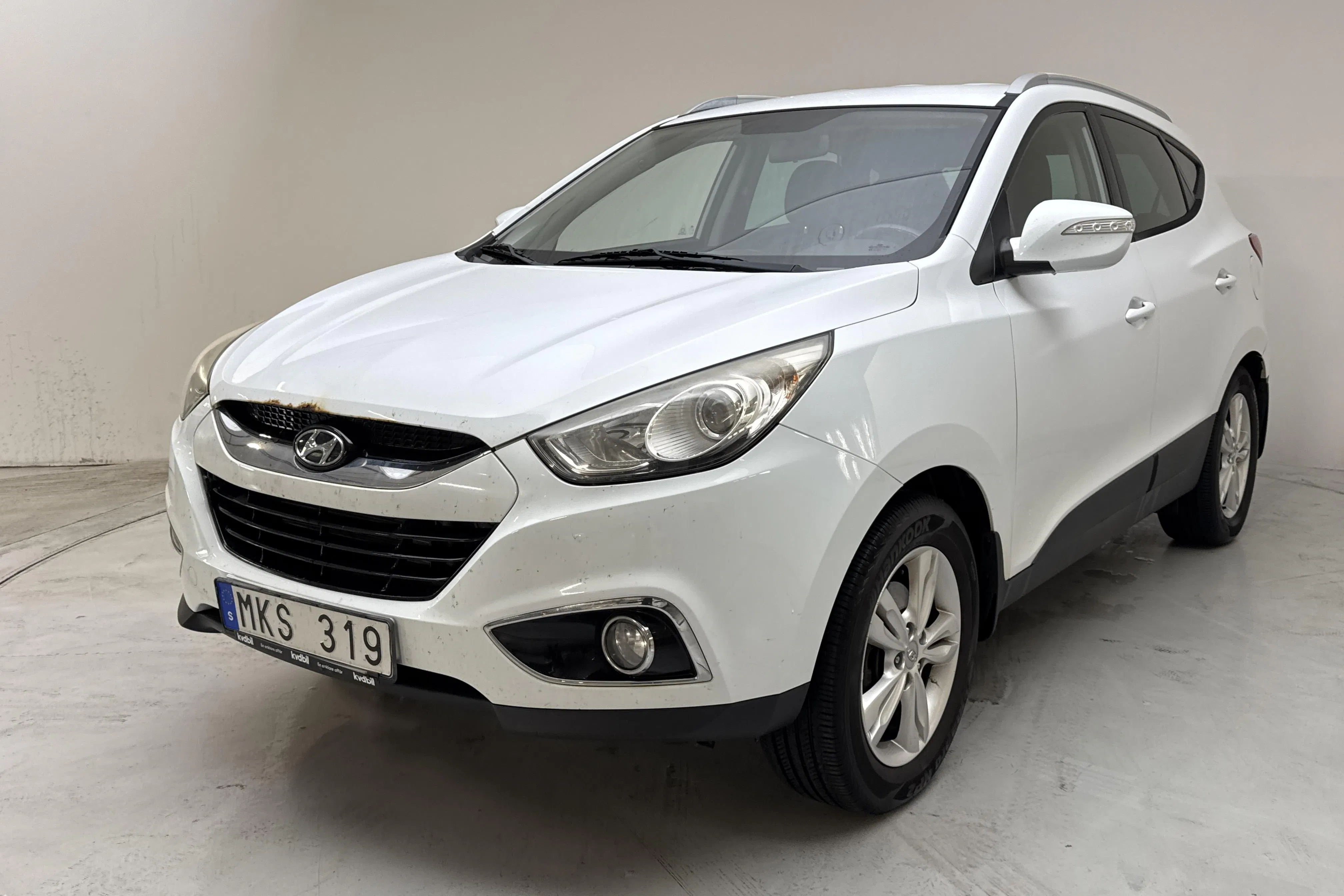 Presentation photo 1 of 14: Hyundai ix35 2.0 CRDi-R 4WD (184hk) - 250 550 km - Manual - white - 2011