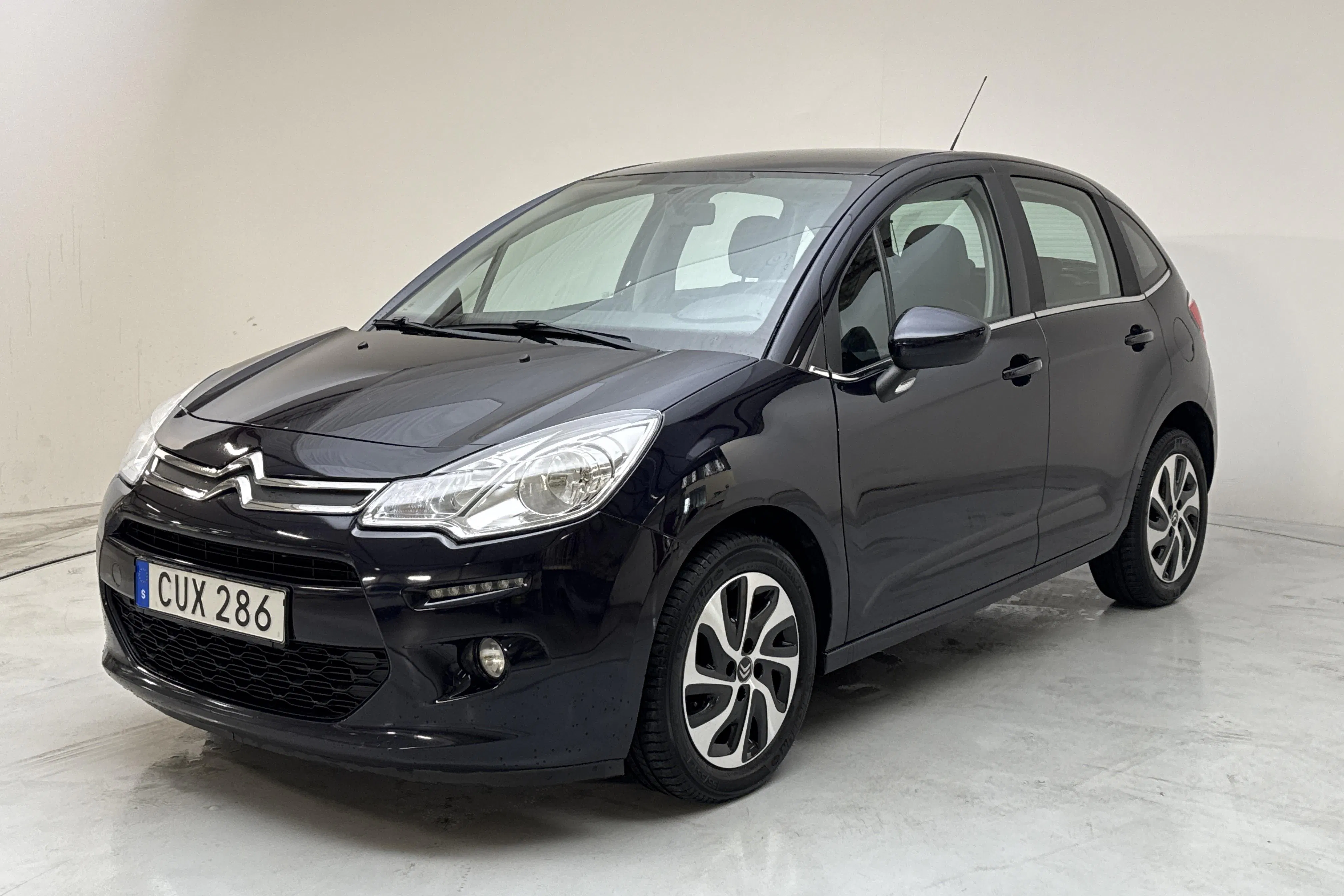 Presentation photo 1 of 12: Citroën C3 1.2 VTi (82hk) - 112 570 km - Automatic - blue - 2016