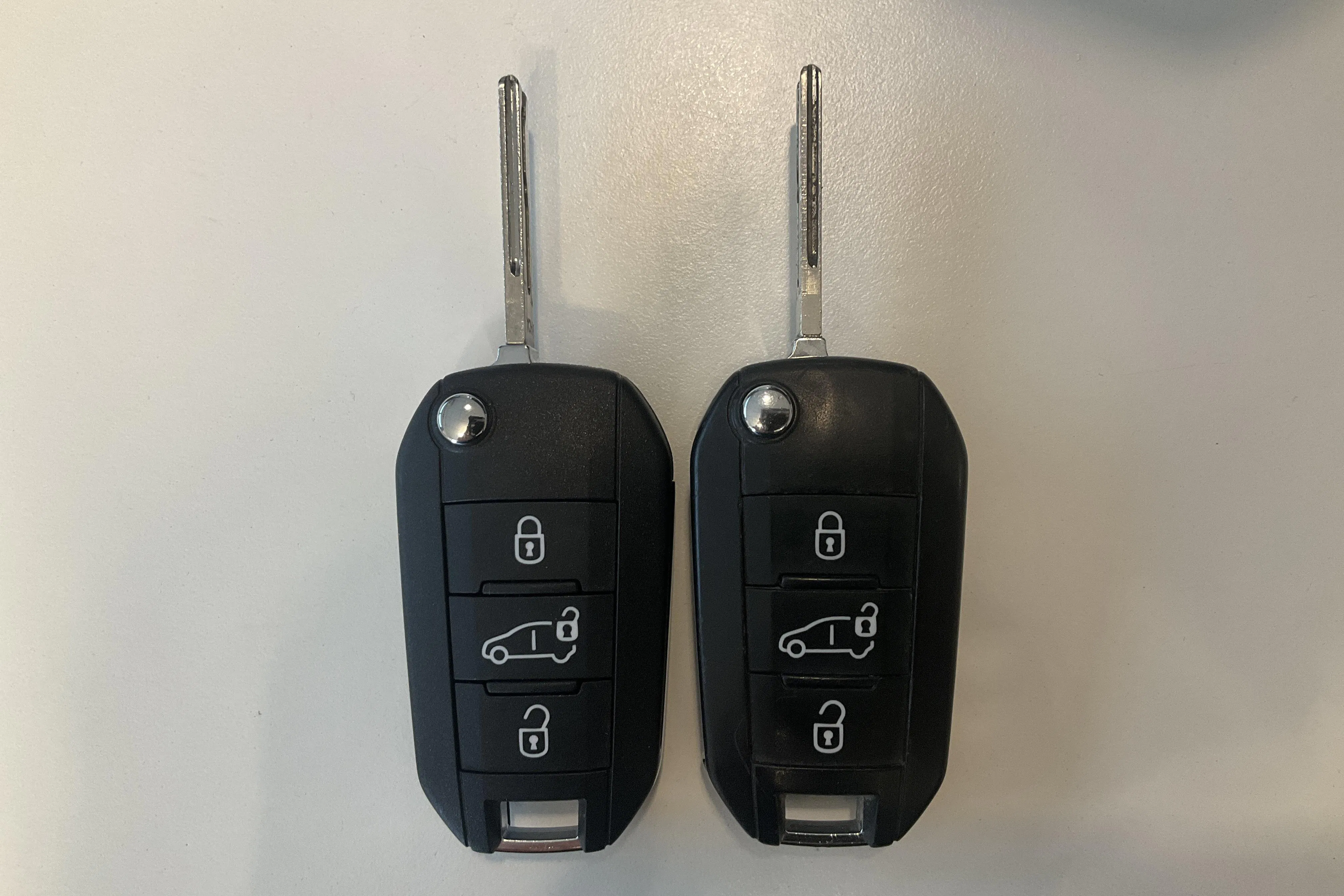 Presentationsfoto 19 av 19: Peugeot e-Partner 50kWh (136hk) - 1 429 mil - Automat - grå - 2023