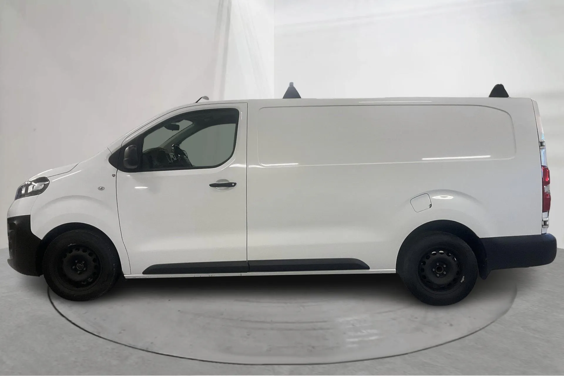 Presentation photo 2 of 18: Opel Vivaro 1.5 D (120hk) - 71 750 km - Automatic - white - 2021