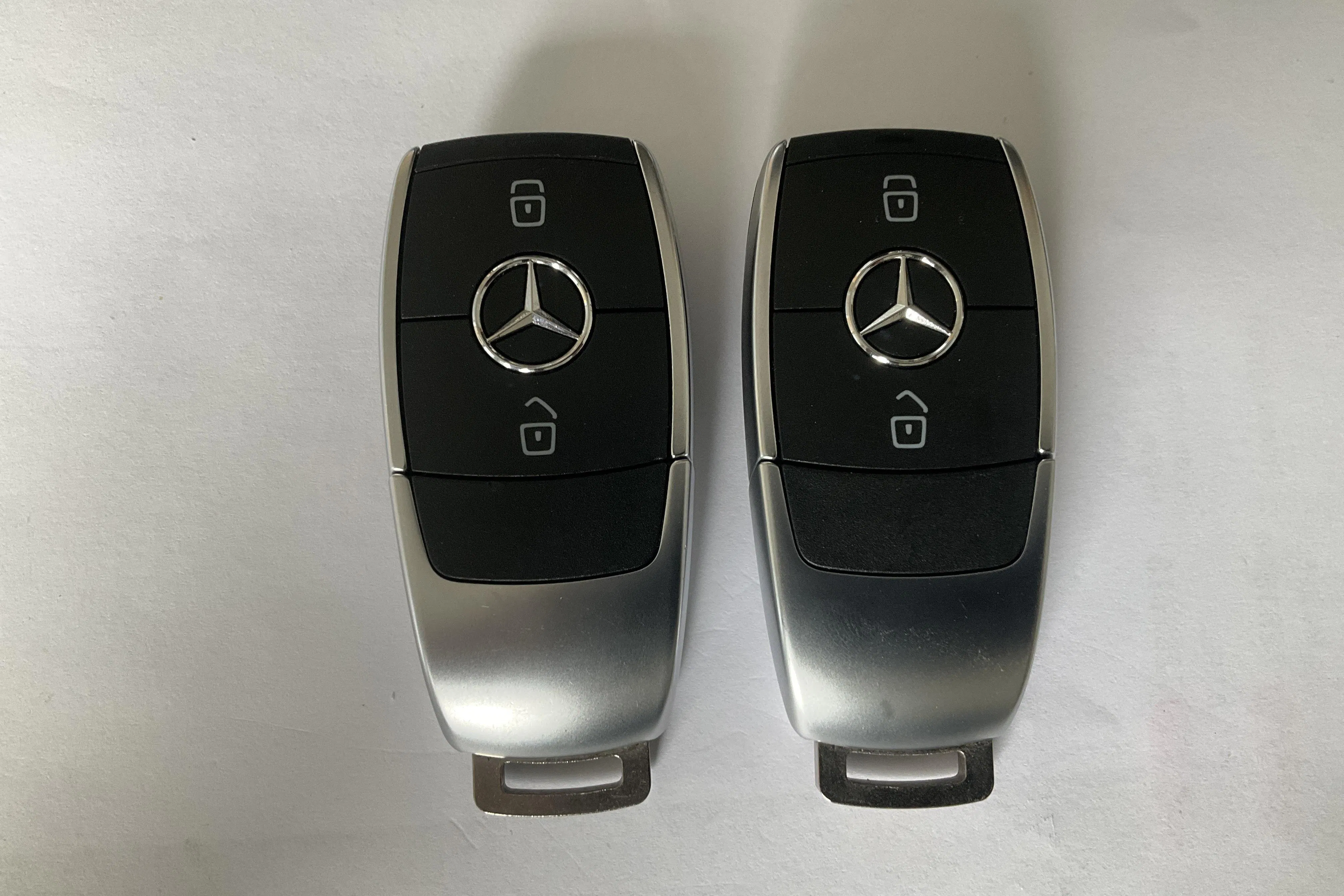 Presentation photo 16 of 16: Mercedes A 250 e 5dr W177 (218hk) - 9 670 km - Automatic - black - 2025