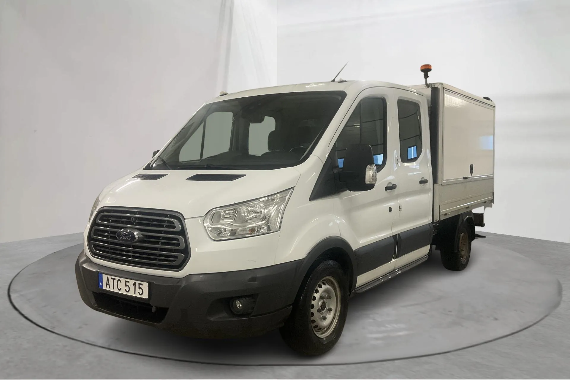 Presentation photo 1 of 19: Ford Transit Chassi 350 2.2 TDCi AWD (125hk) - 97 520 km - Manual - white - 2015
