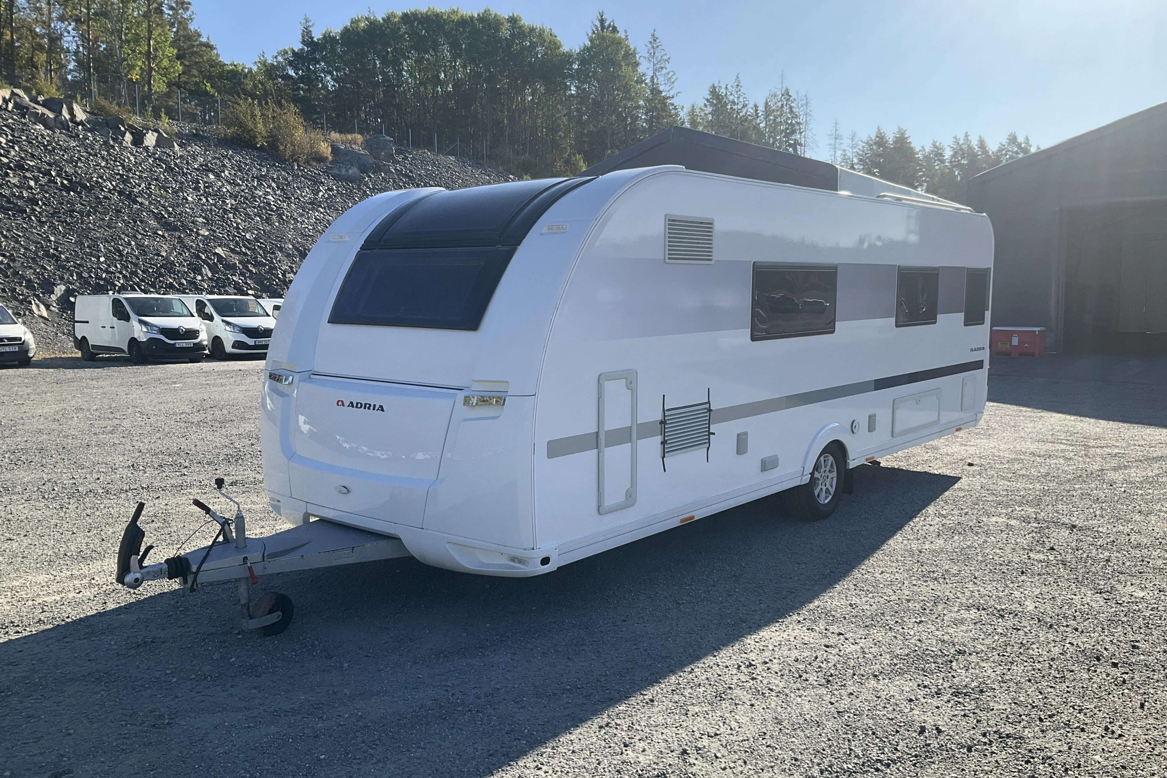 ADRIA Alpina 663HT Husvagn på auktion i Åkersberga hos Kvdbil