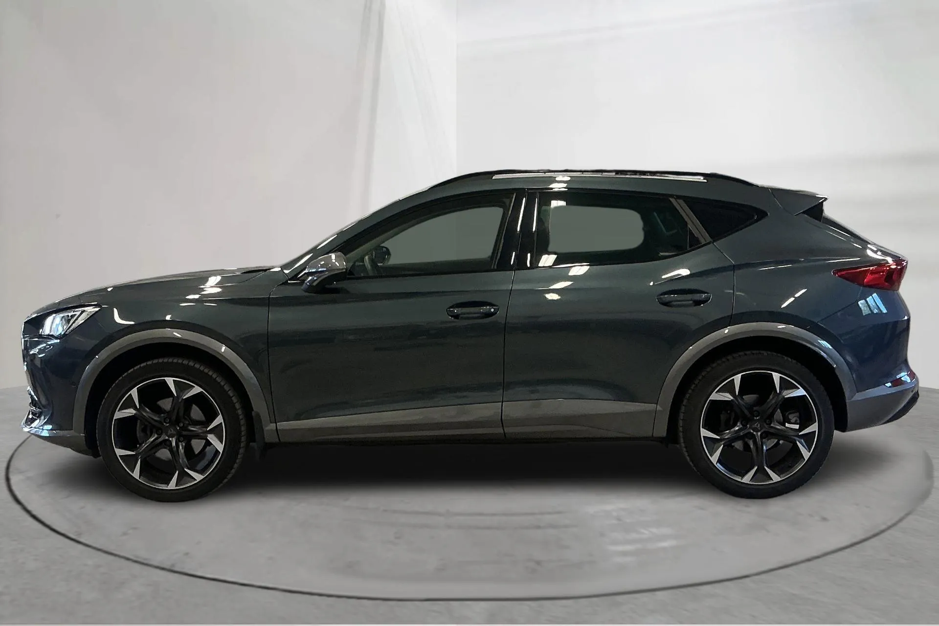 Presentation photo 2 of 18: Cupra Formentor 1.5 TSI (150hk) - 68 470 km - Automatic - gray - 2023