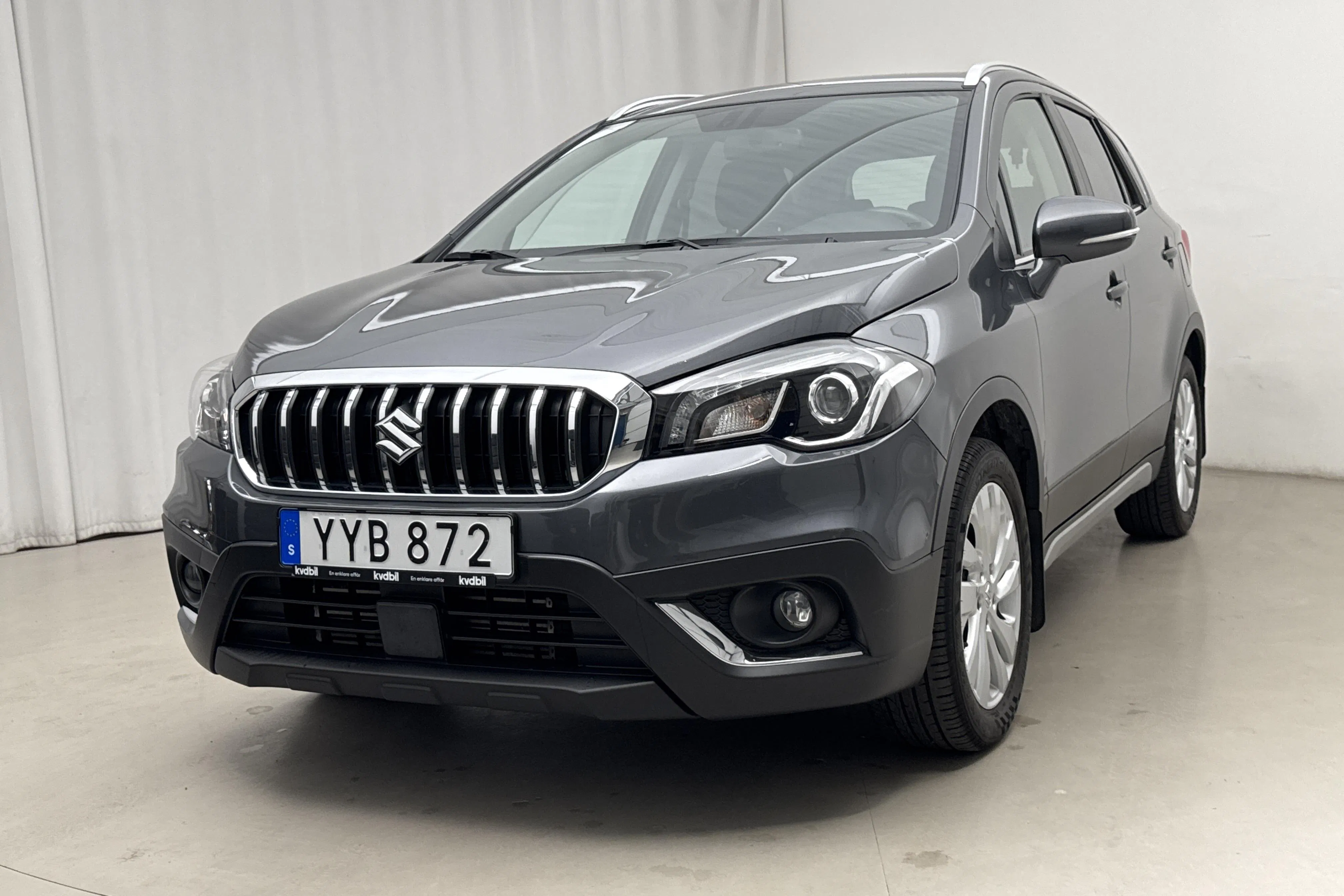 Presentation photo 1 of 13: Suzuki S-Cross 1.0T Allgrip 4x4 (112hk) - 66 710 km - Manual - gray - 2018