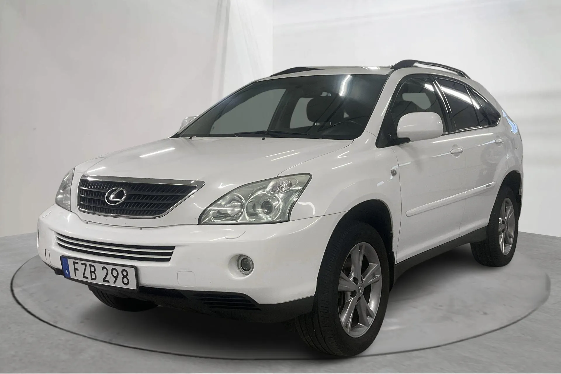 Presentationsfoto 1 av 20: Lexus RX 400h (211hk) - 25 982 mil - Automat - vit - 2007