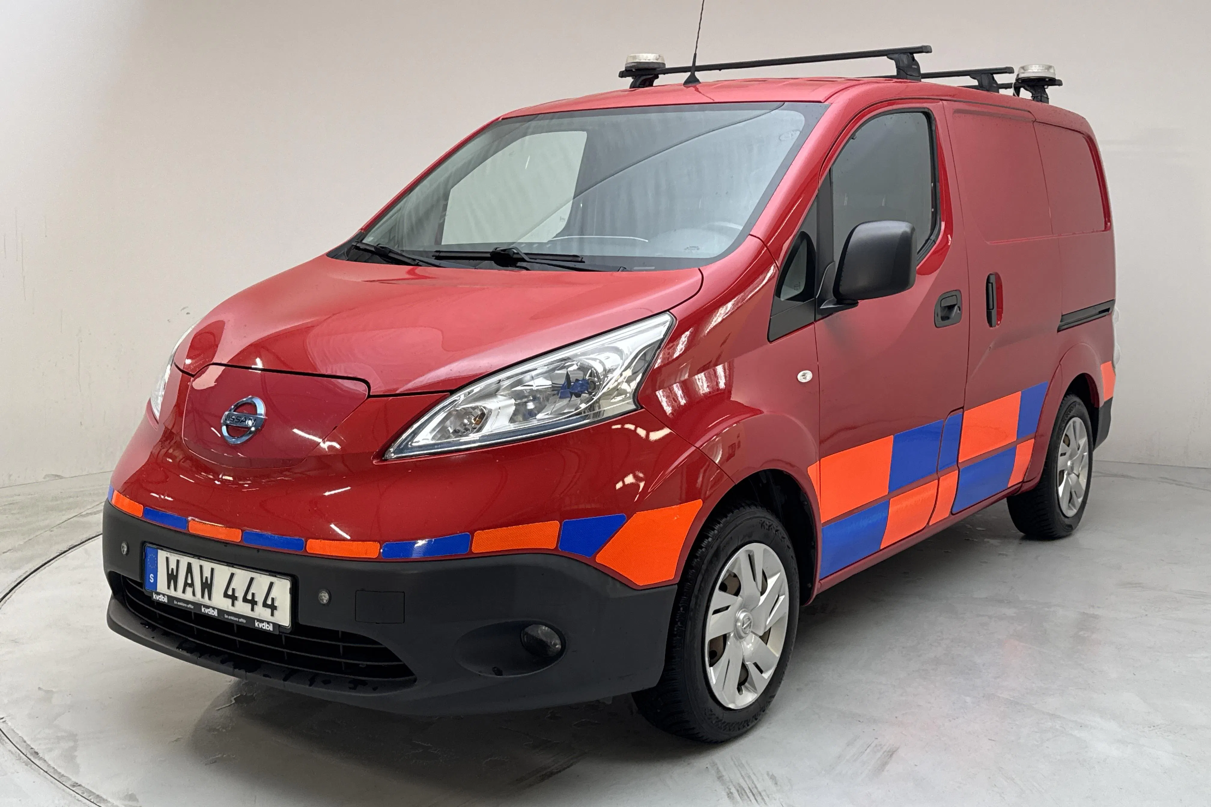 Presentationsfoto 1 av 14: Nissan e-NV200 40kWh (109hk) - 7 443 mil - Automat - röd - 2018